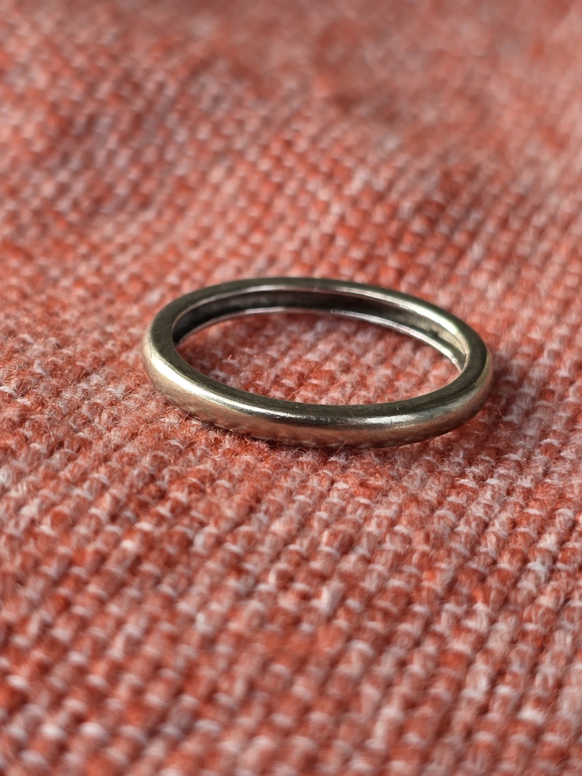 14K WHITE GOLD STACKABLE BAND RING SZ 8 1.95g