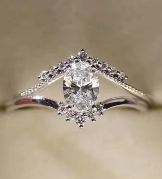 3.40Ct Oval-Cut E/VS1 Lab Grown Diamond Solitaire Engagement Ring 14k White Gold