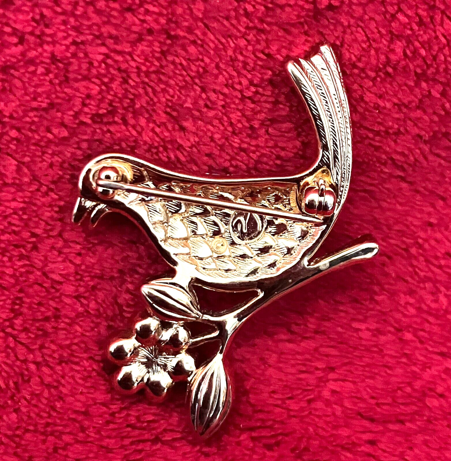 SWAROVSKI BIRD OF PARADISE PINK BLUE PAVE CRYSTAL GOLD TONE BROOCH PIN ~ USA LD