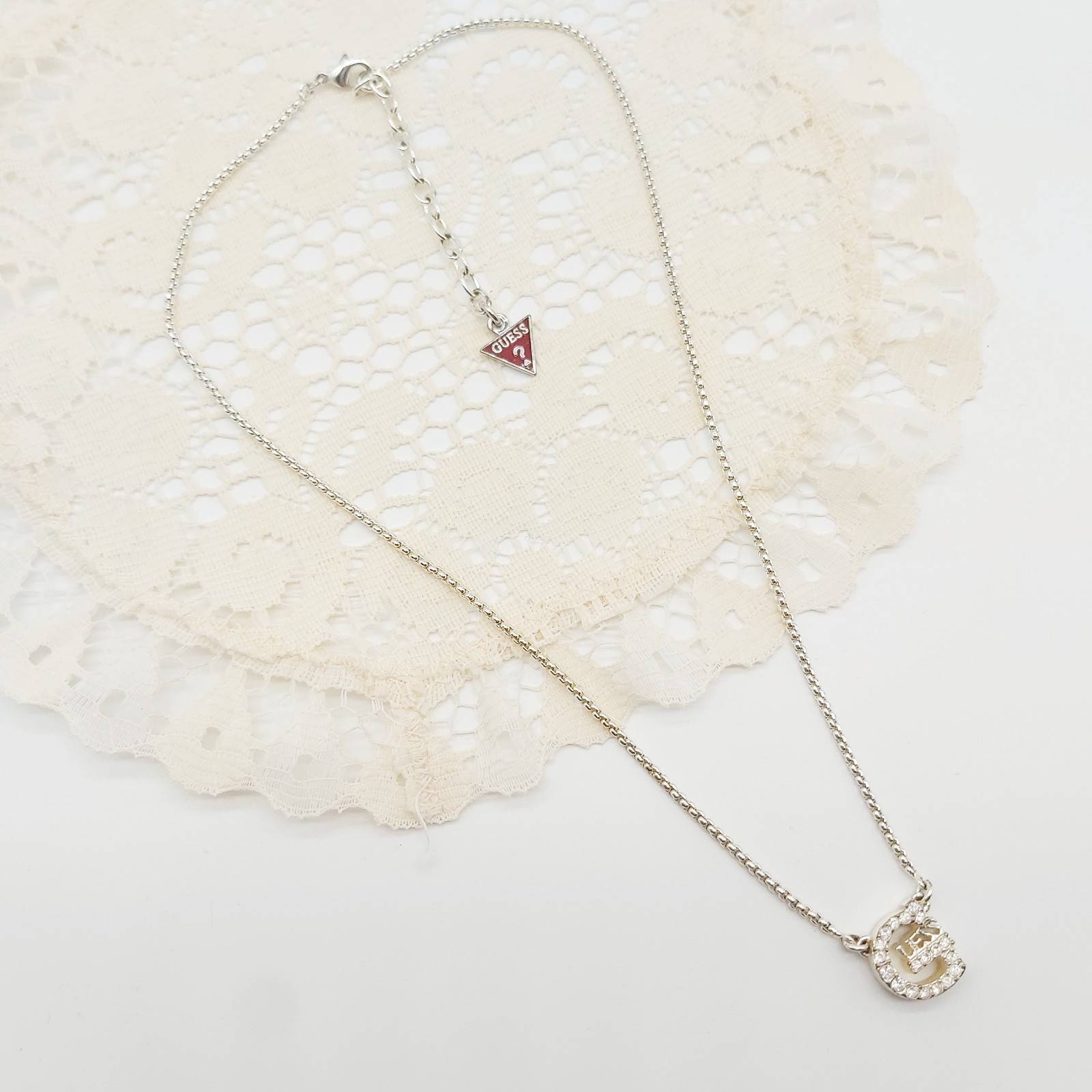 GUESS Necklace Silver Tone Clear Crystals Pretty Sparkly Spell Out VGC
