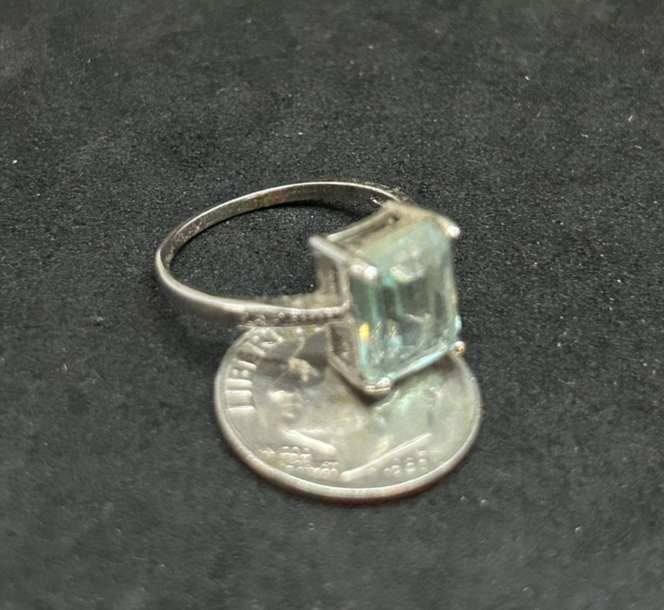 925 Sterling CZ Light Aqua Blue Topaz Ring 10.2mm Sz 7 – 2.1g