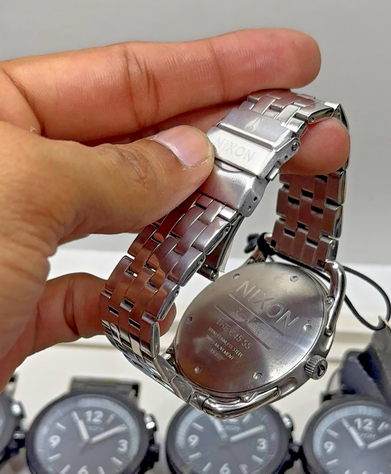 Nixon refreshing the C45 SS 100M stainless steel swiss movement 15J