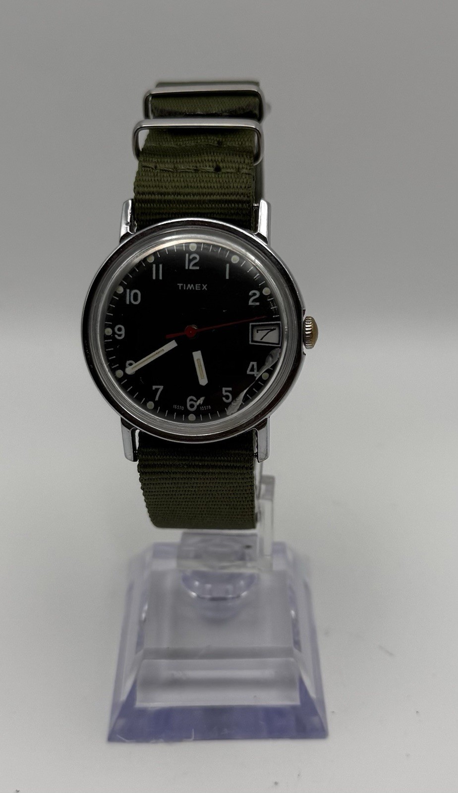 Timex Quartz Vintage 1978 Mercury Calendar Black Dial Green NATO Strap