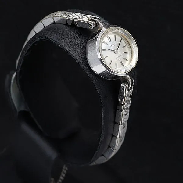 Working condition, excellent condition. Seiko Seiko Solar 18-0670 manual winding