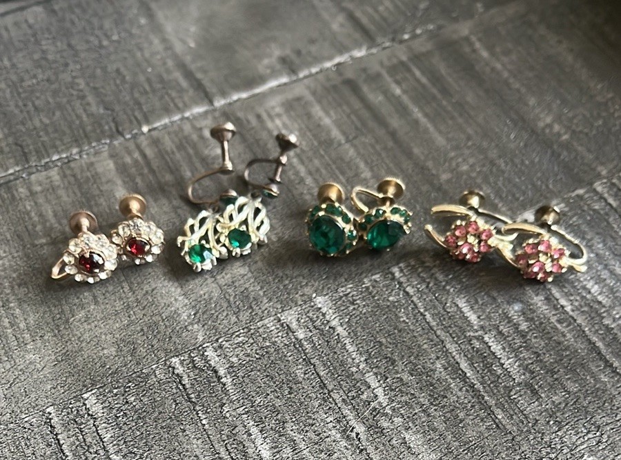 Vintage Screw Back Earrings Set Of 4 Pairs Variety Of Stones