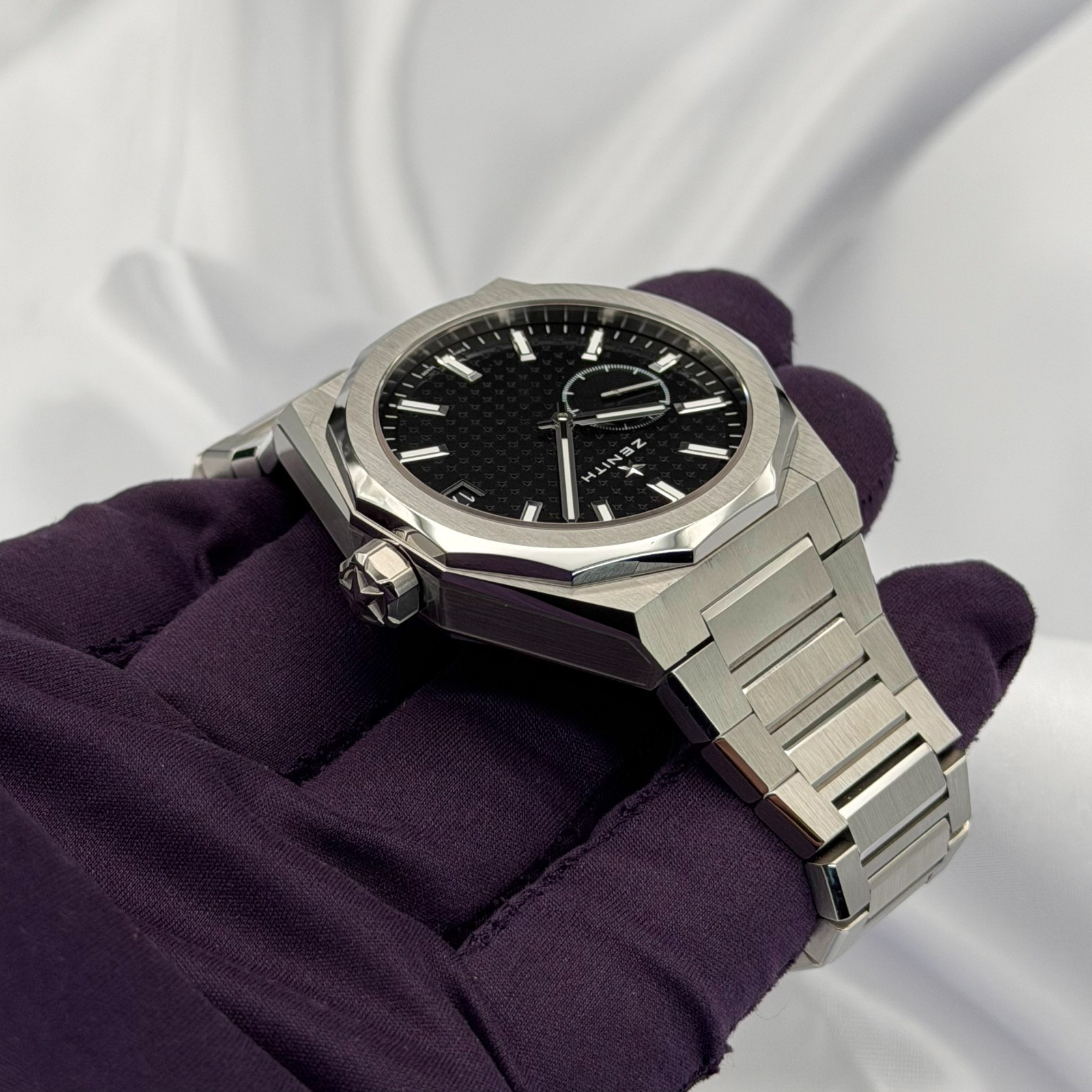 Zenith Defy Skyline 03.9300.3620/21.I001 Black Dial 41MM Warranty til 2027