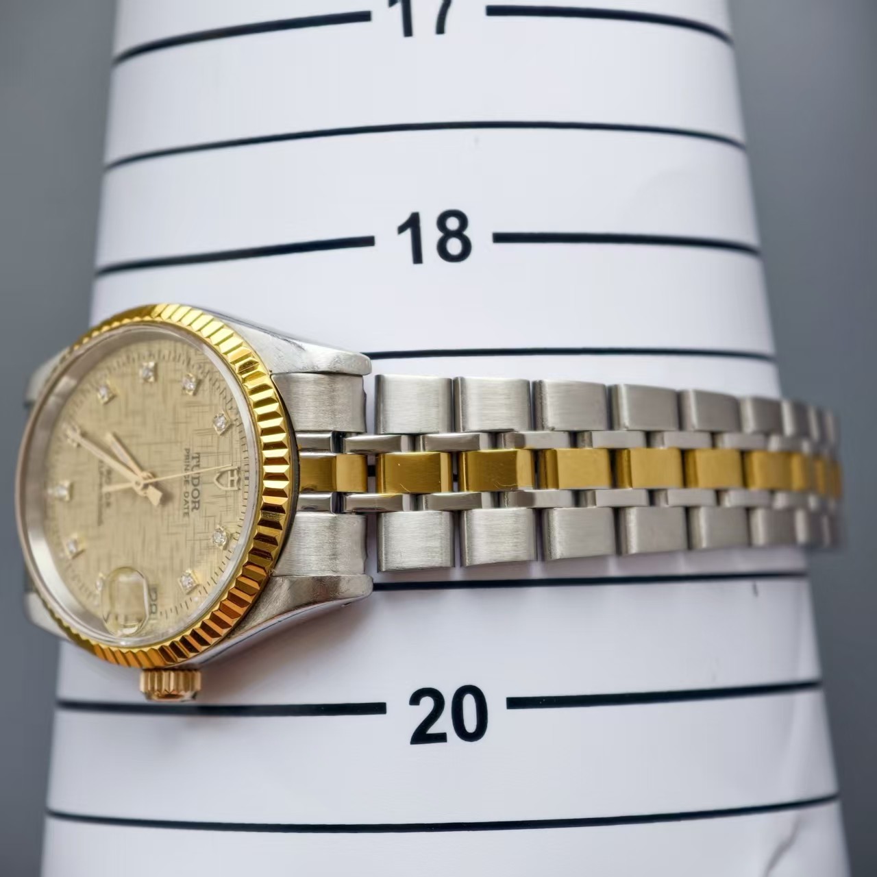 Tudor Gilding Linen Dial Prince 72033 Men’s Watch Automatic 32mm Date
