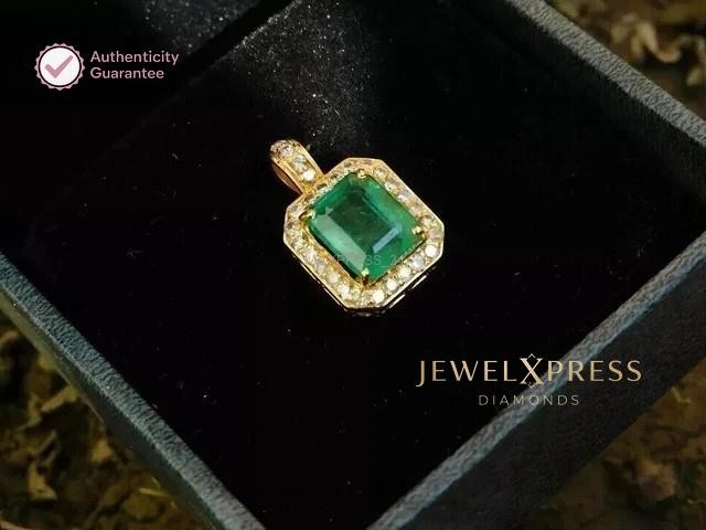 Natural Green Emerald 2Ct Emerald Cut Women Halo Pendant 14K Yellow Gold