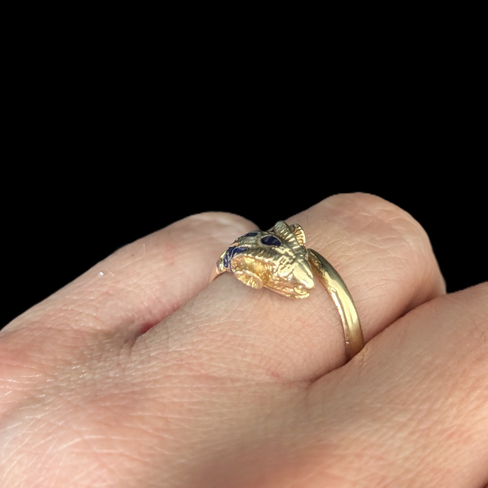 1970s Vintage 14k Gold Enamel Ram Head Bypass Ring Wrap Cocktail Gift Estate