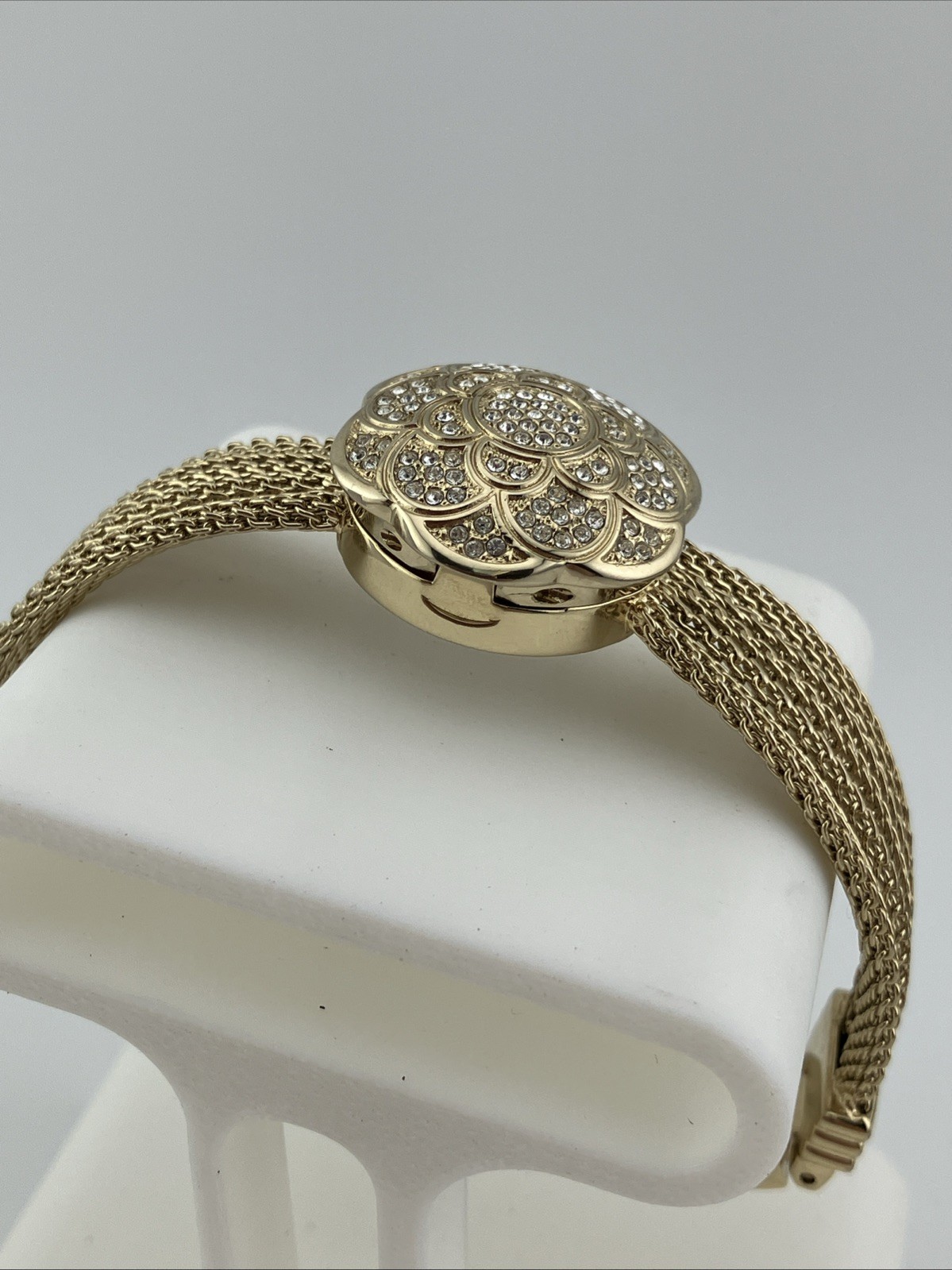 Anne klein Ladies 23mm Watch Hidden Dial Gold Tone Rope Band 6.25″ Ak1046 -RUNS