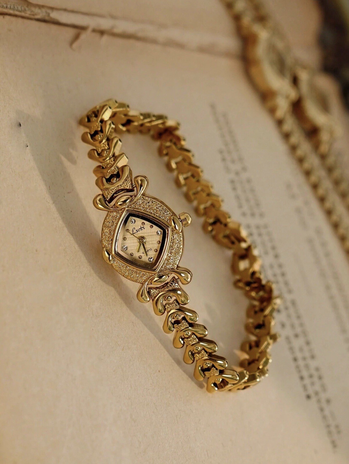 Gold French Vintage Style Unique Dainty Women’s Wrist Watch