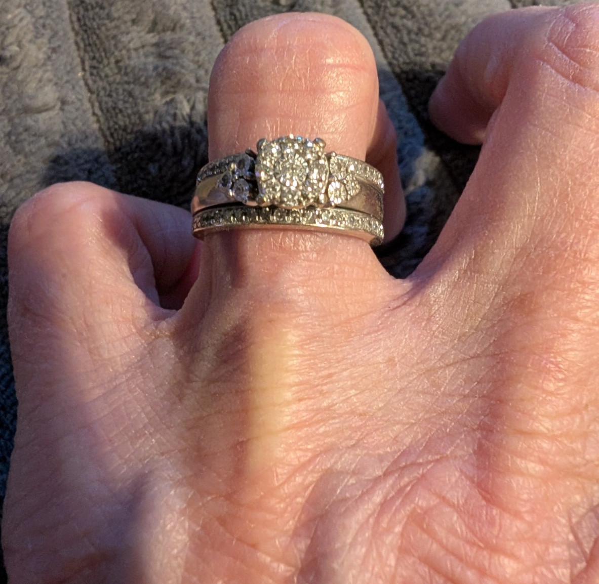 White Gold Diamond Cluster Engagement Wedding Ring Set, Round, Size 6