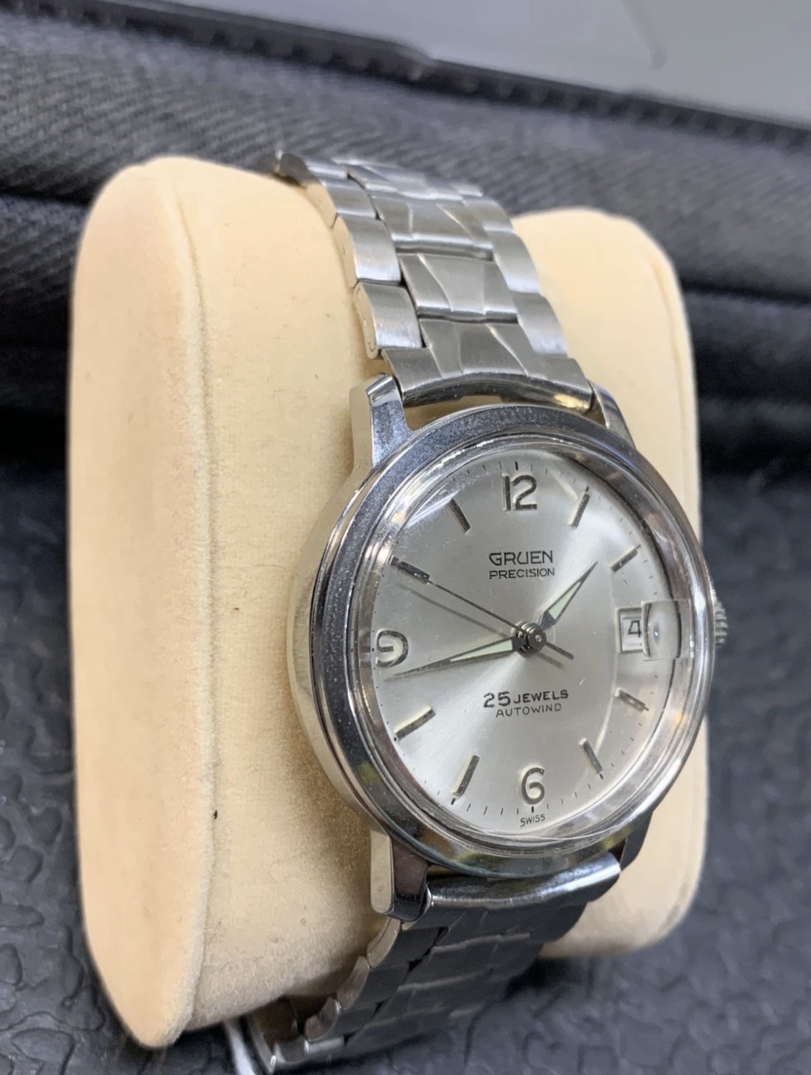 Vintage Gruen Precision 25 Jewel Automatic Wrist watch Runs well