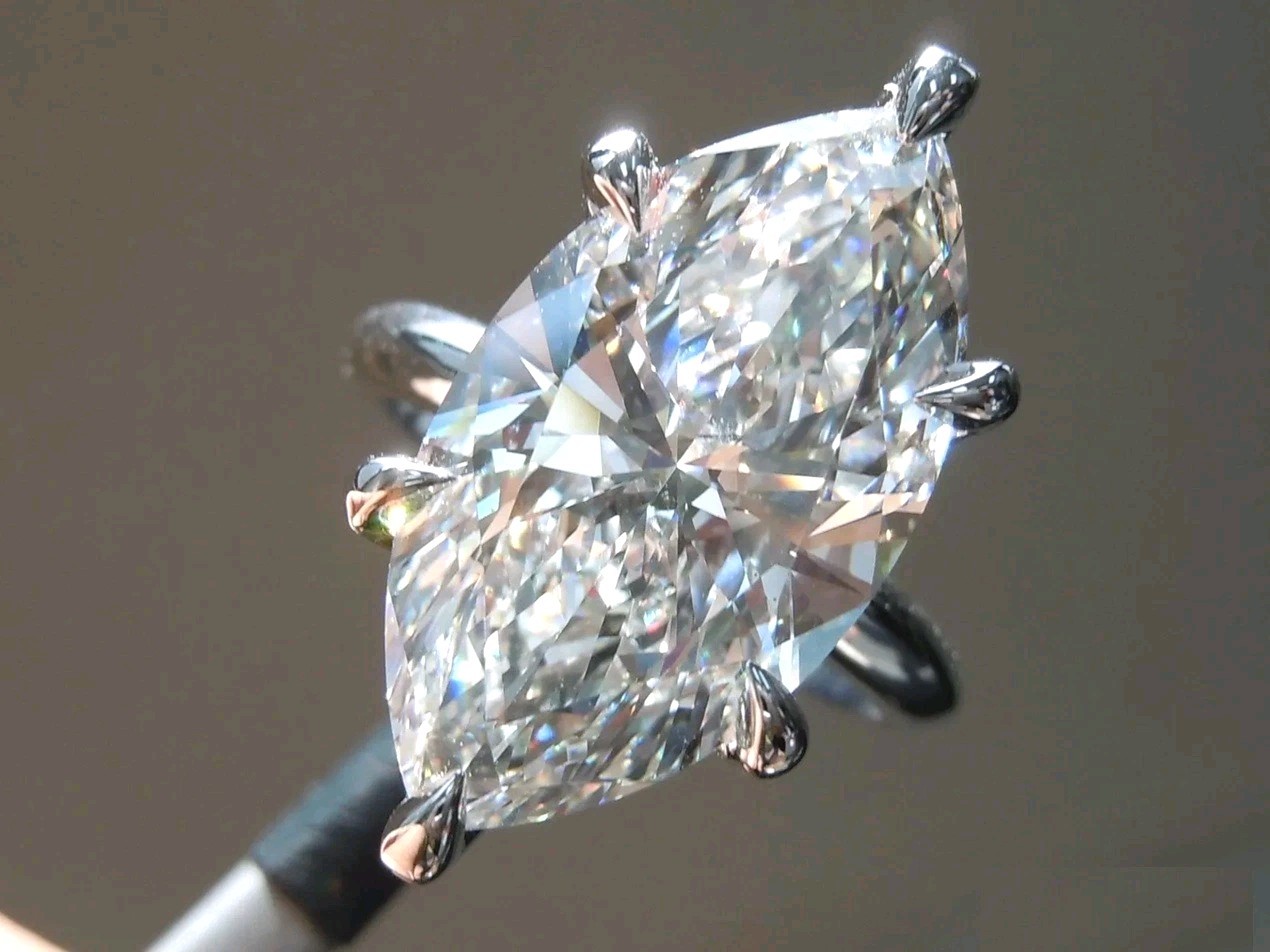 Rare 19 Ct Certified Treated Off White Diamond Solitaire Ring In 925 Silver