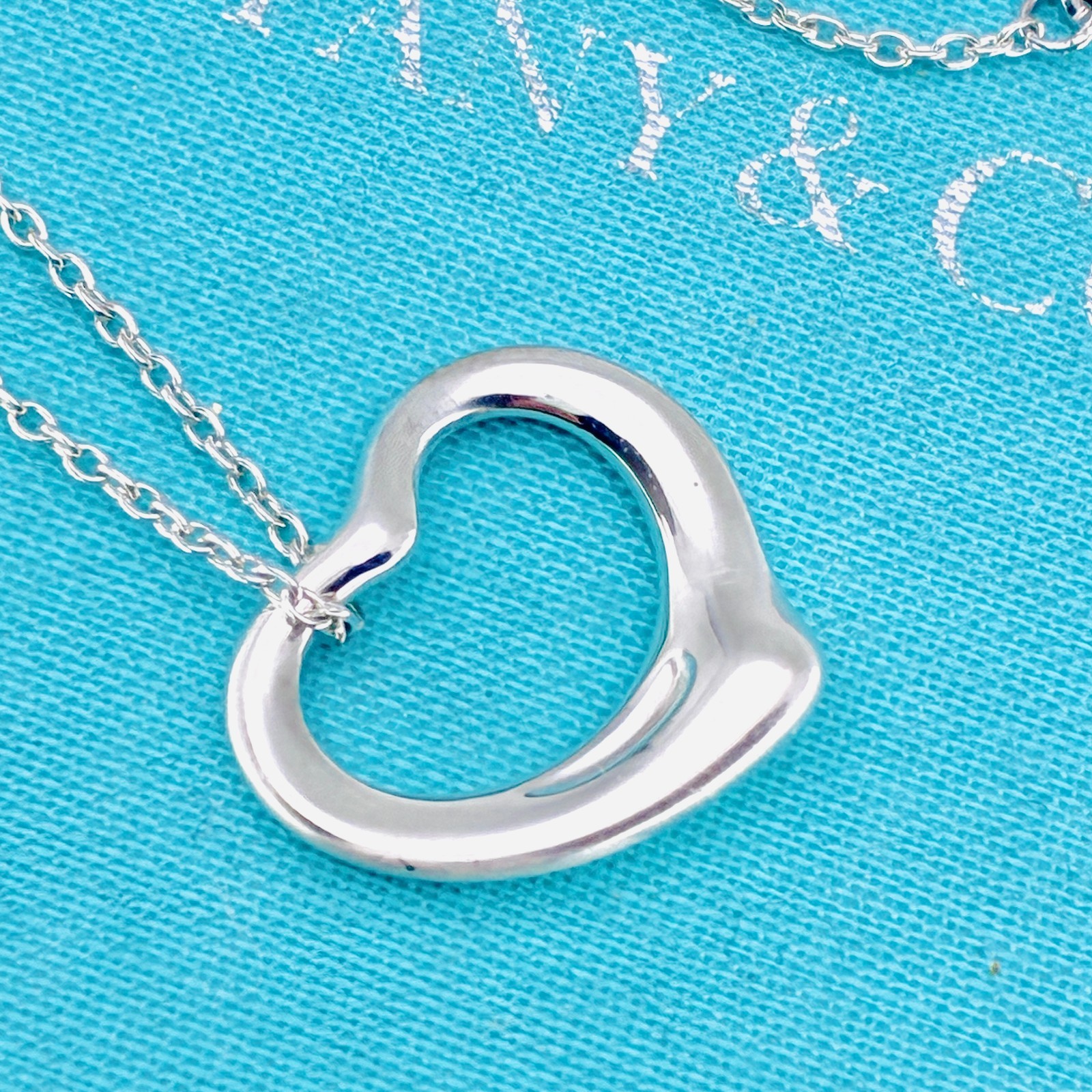 Tiffany & Co. Small Open Heart Pendant Necklace Elsa Peretti Sterling Silver925