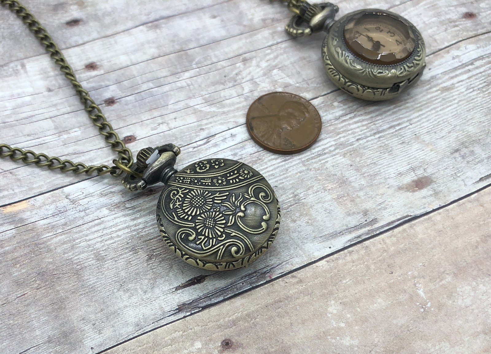 Amber Glass Pocket Watch Necklace Round Watch Pendant Chain & Battery Included