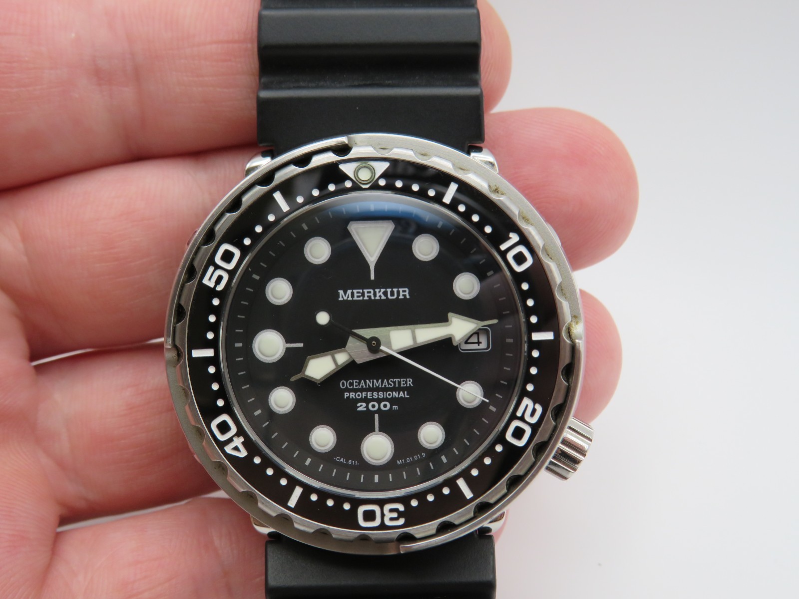 Merkur Oceanmaster Professional 200m Diver men’s automatic wristwatch running