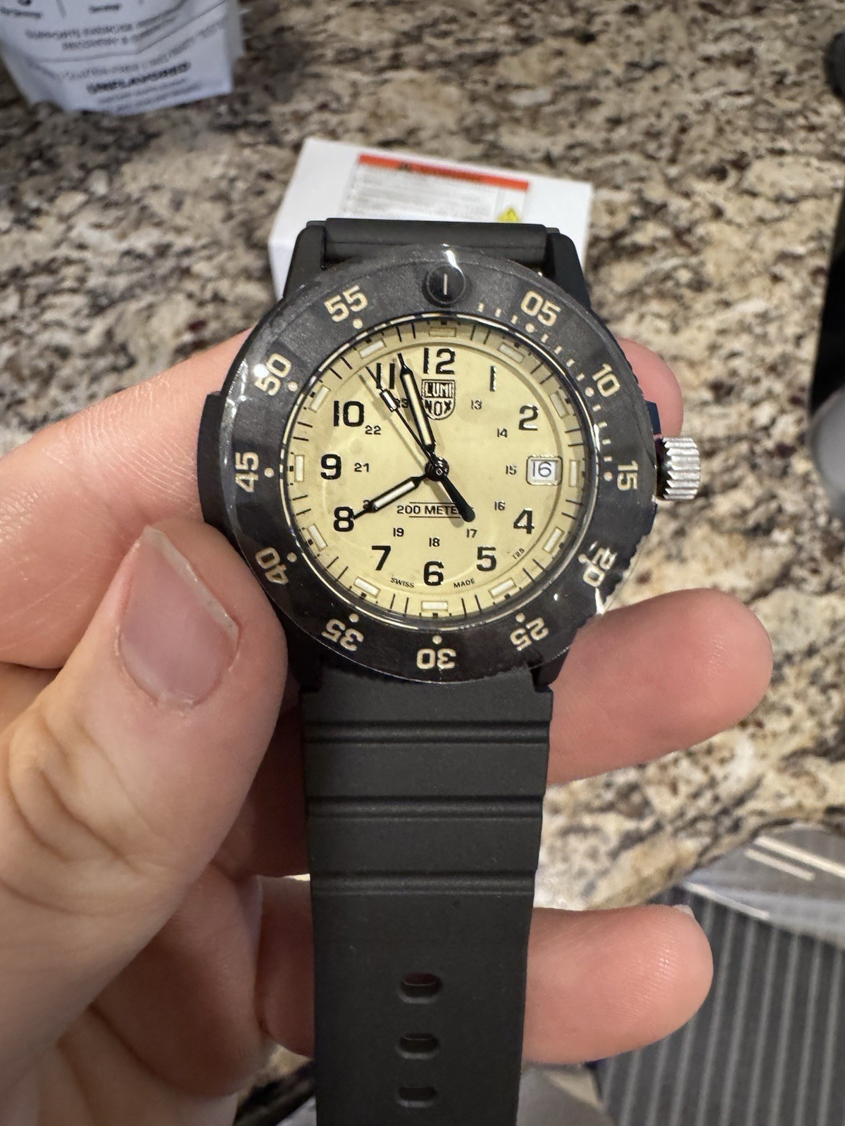 Luminox Navy SEAL 200m Quartz Beige Dial Carbon Case Rubber Strap Date w/Box