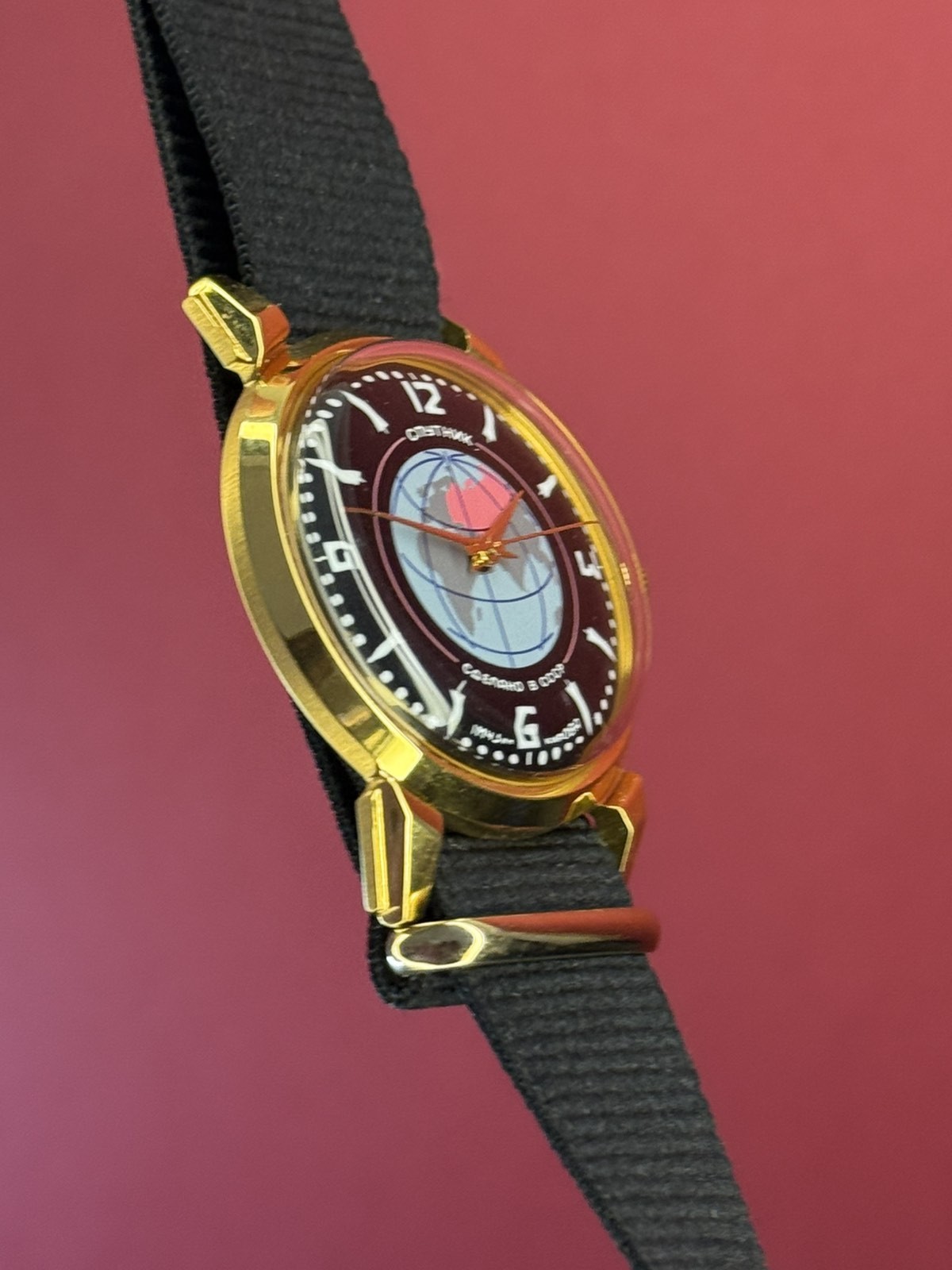Watch Raketa Sputnik Mechanical Kirovskie Soviet USSR Russian Men RARE Vintage
