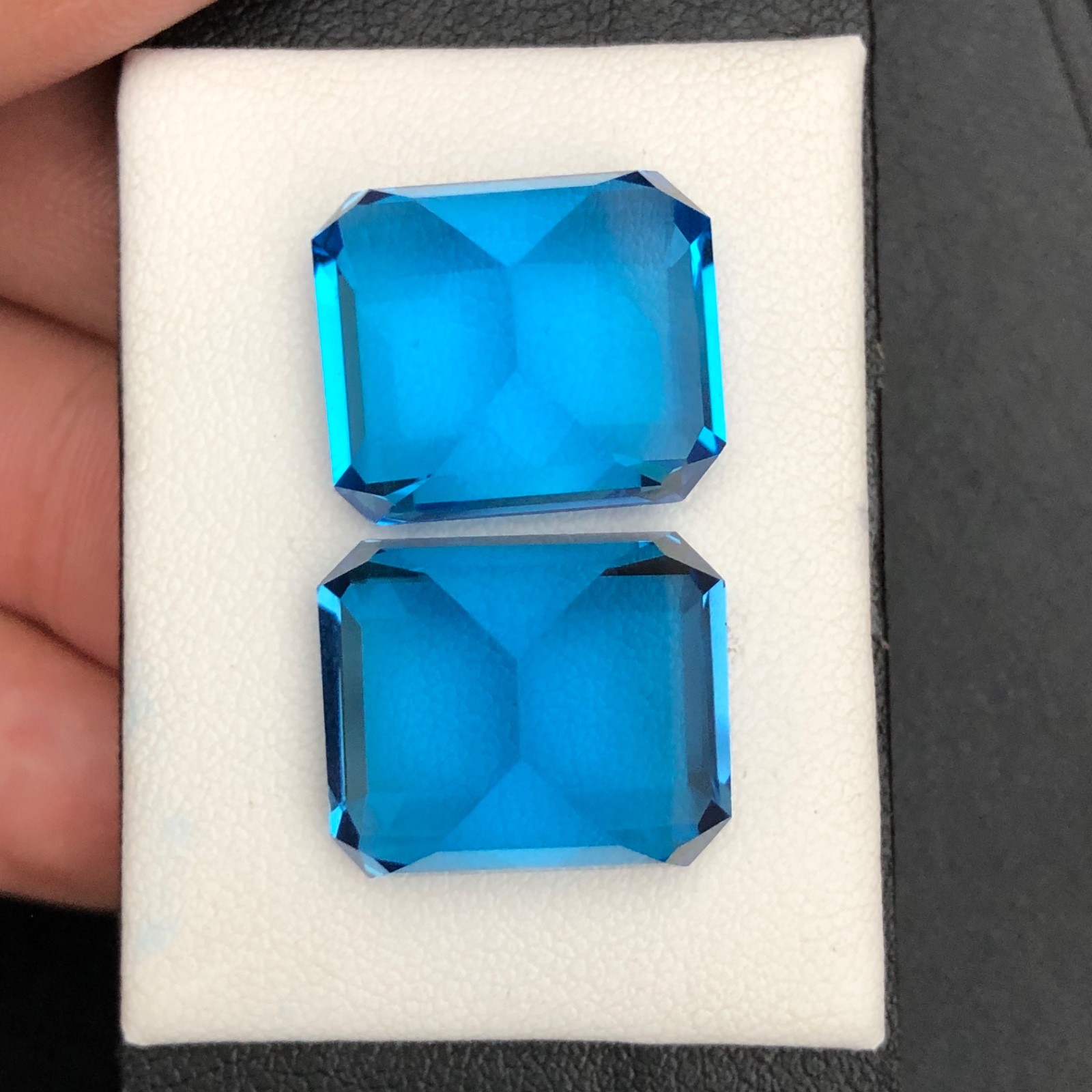 CT 43 Natural swiss blue londan topaz faceted cut Emrald octagan shape