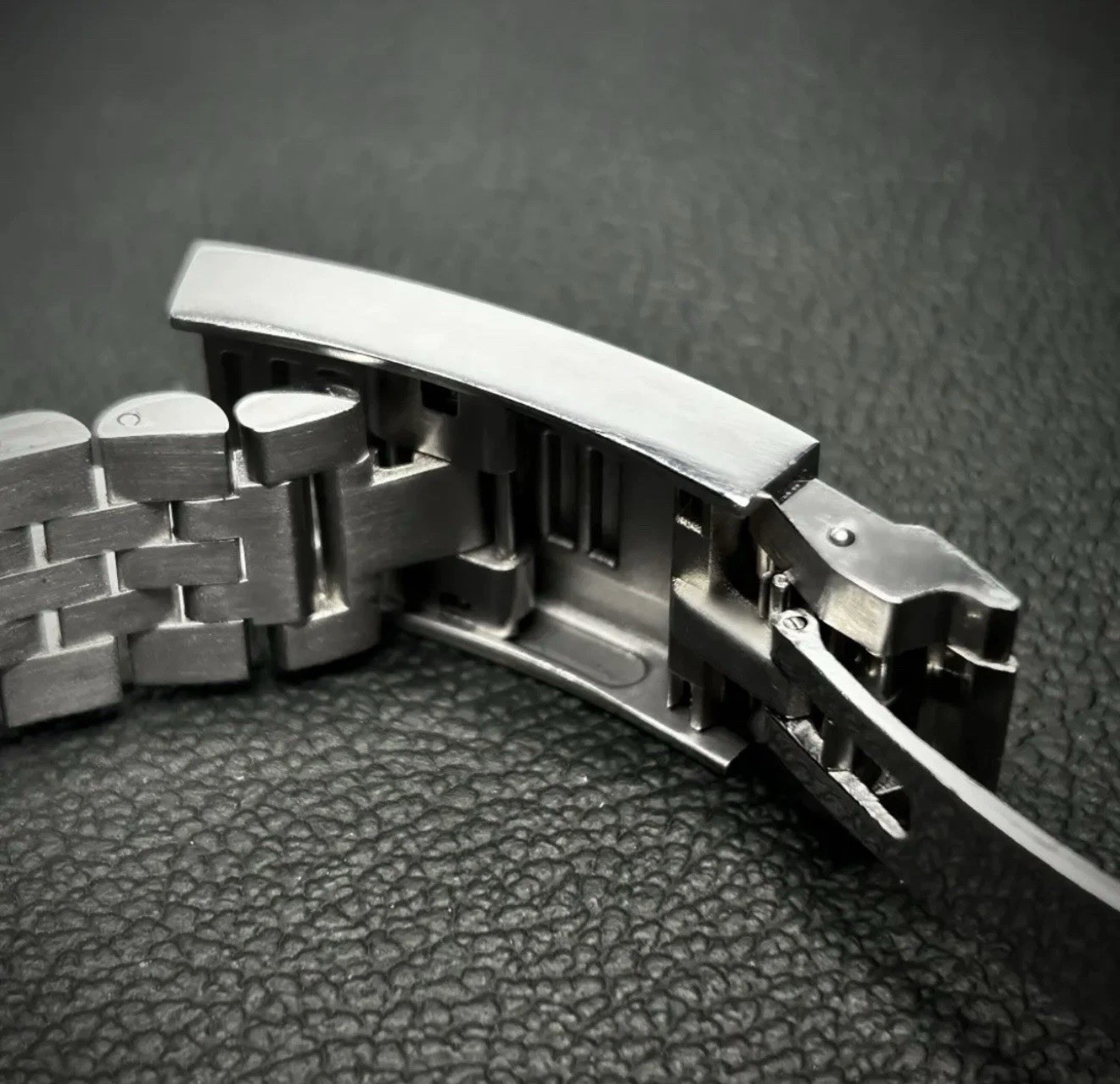 Custom 40mm Righty “Sprite” GMT Style Mod Watch w/ NH34 Automatic Movement
