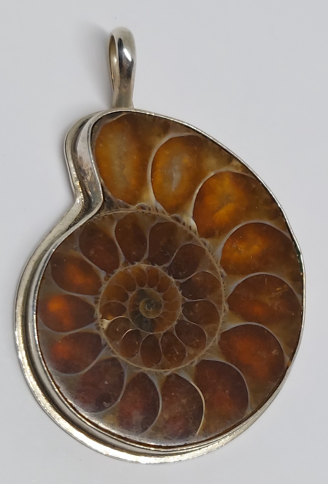 ALAN UCHIN Signed Modernist Studio Craft AMMONITE fossil PENDANT sterling silver
