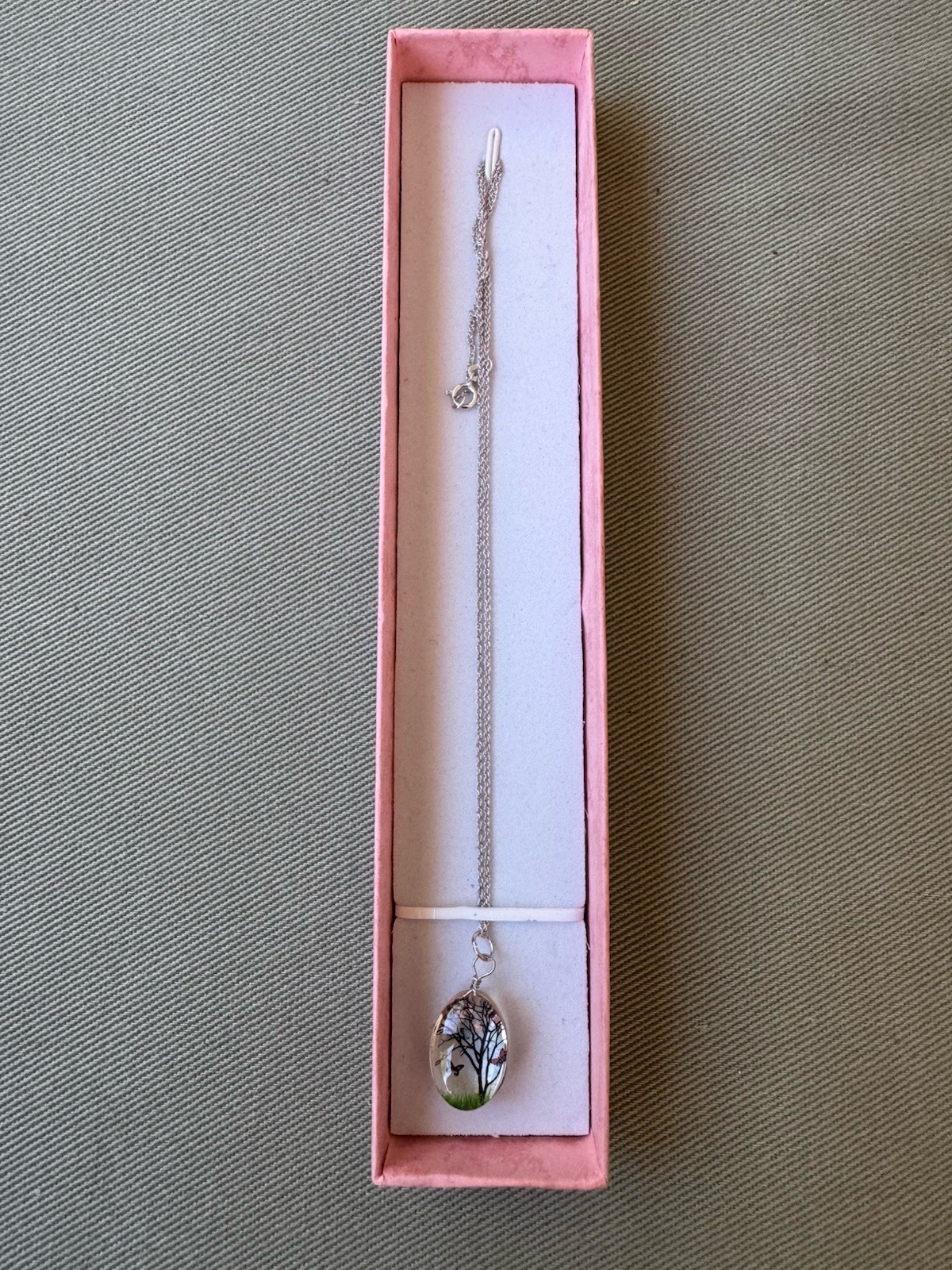 RCI Turkey 14K White Gold 16” Necklace and Hand Painted Oval Glass Pendant