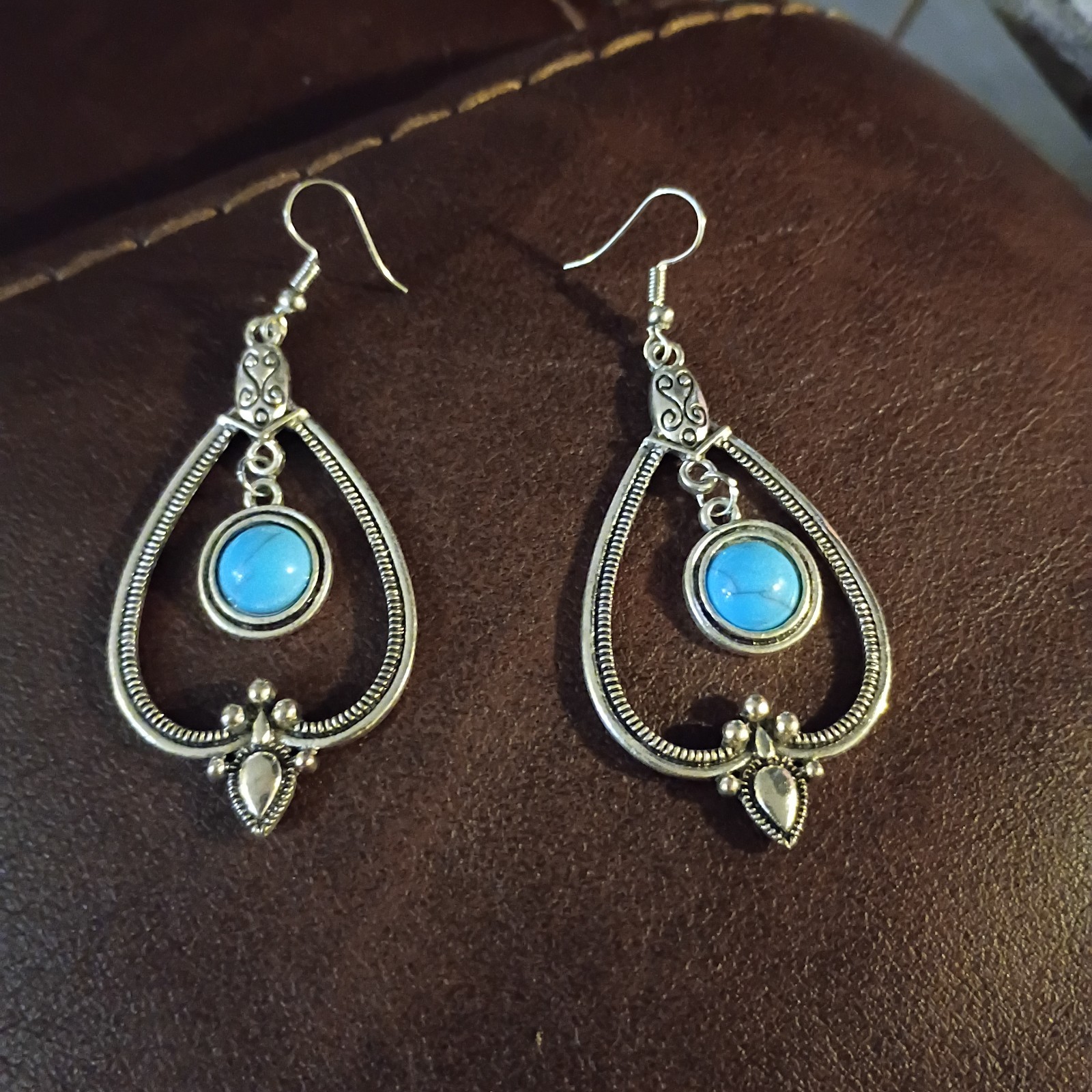 Silver Tone Teardrop Dangle Hook Earrings Round Blue Turquoise Bezel Set