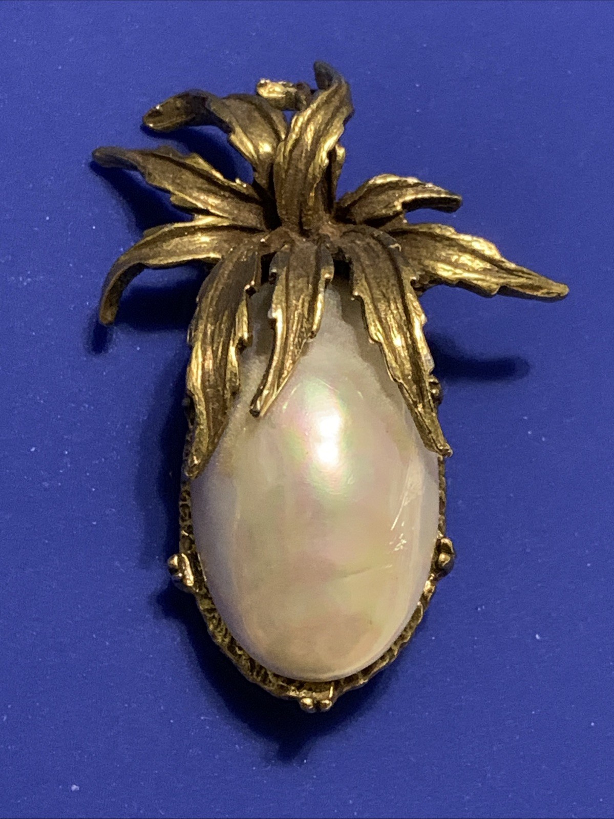 Vintage Faux Pearl Pineapple Brooch Fantastic Luster Gold Tone All Occasion