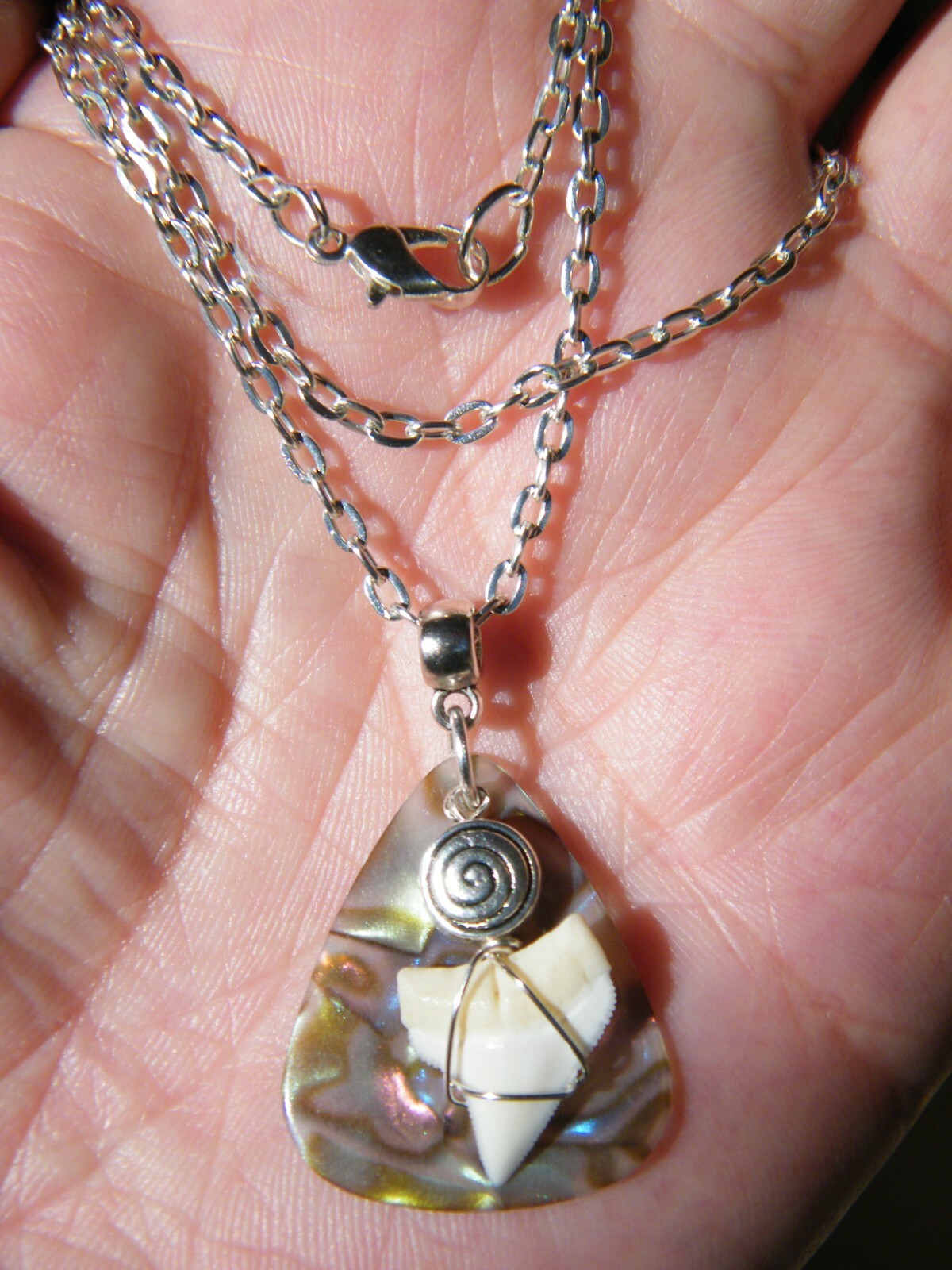 SHARK Fossil Tooth Necklace Real Teeth Faux Abalone Shell 23″ Silver Chain NEW!