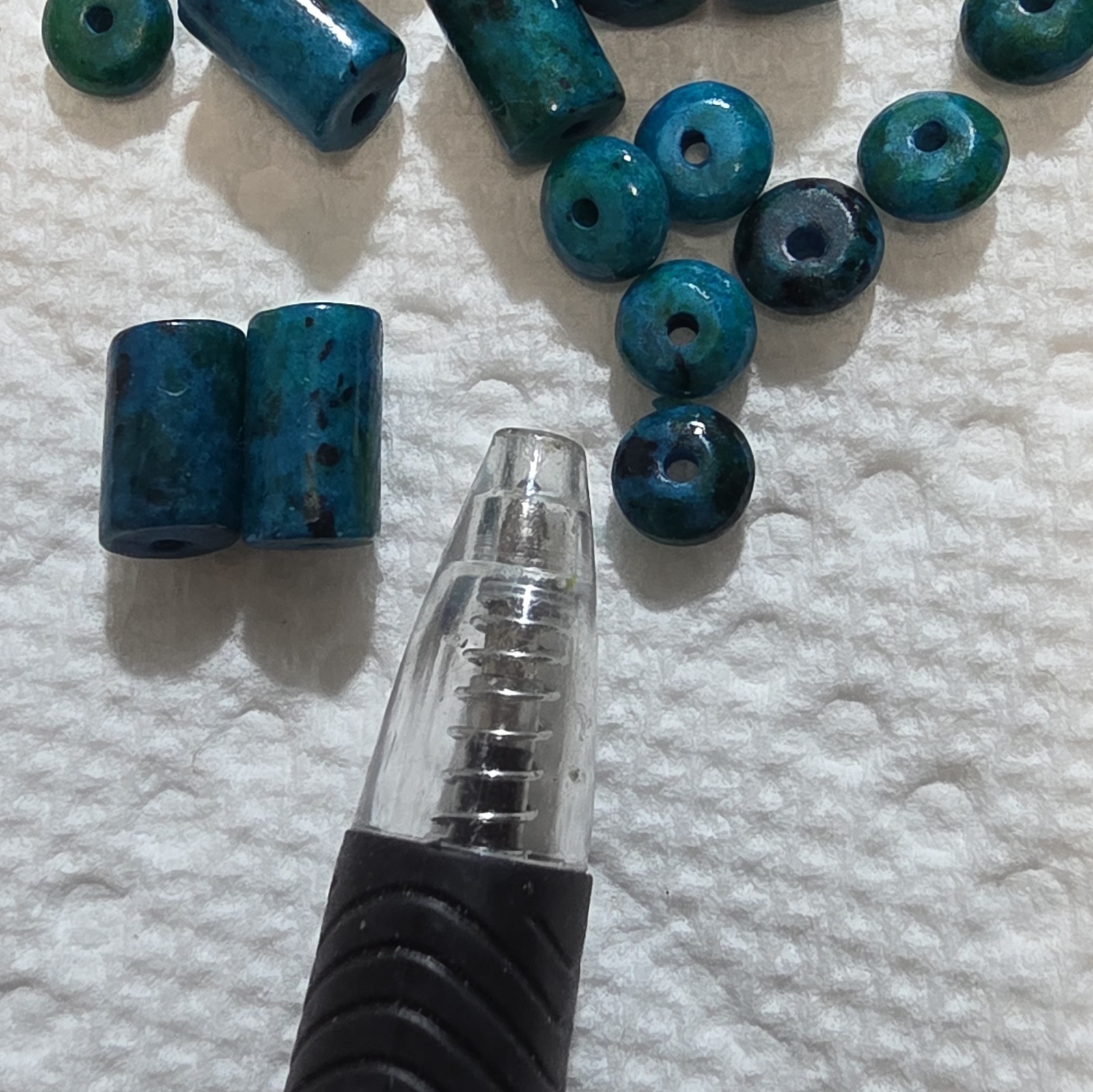 Smooth Stone Tube Rondelle Beads Lot Center-Drilled Blue Green 16 Diferentes
