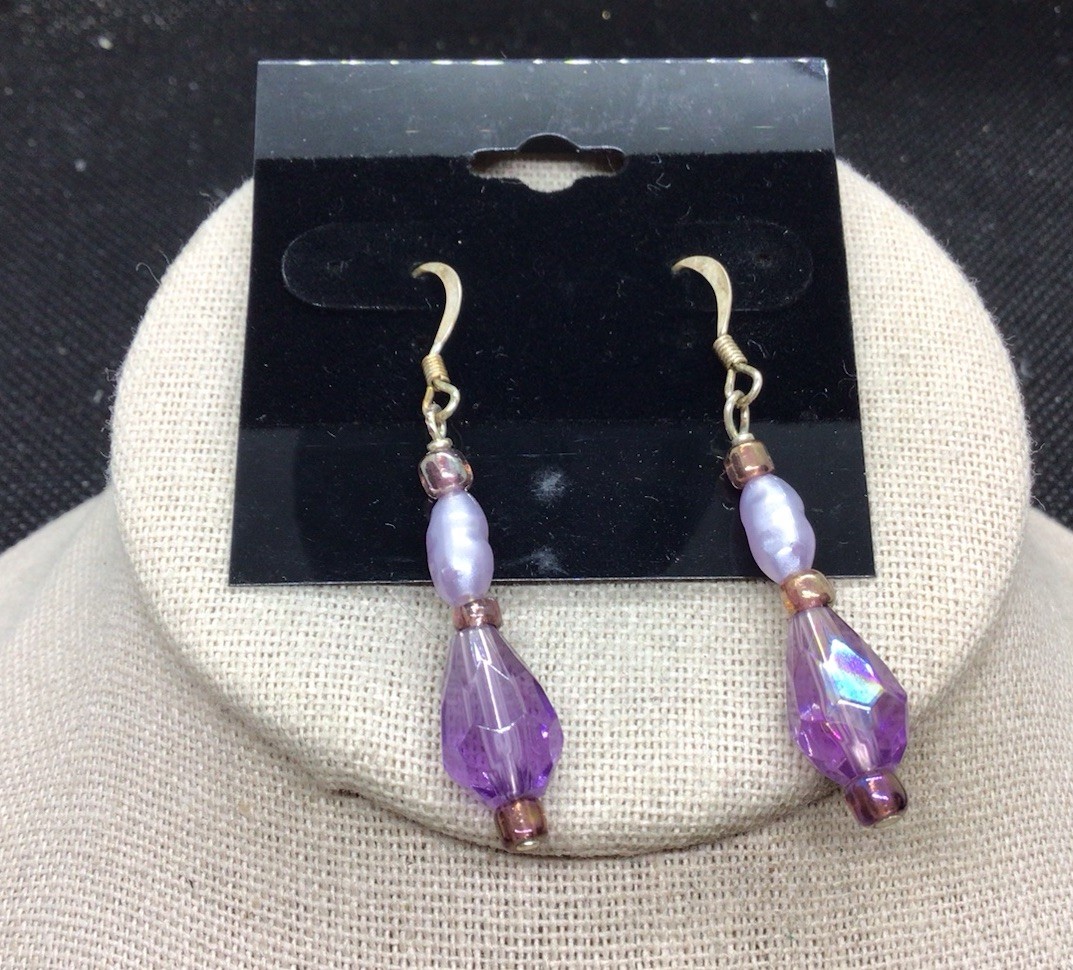 Artisan Handcrafted Shades of Purple Plastic Beaded Drop Earrings G105