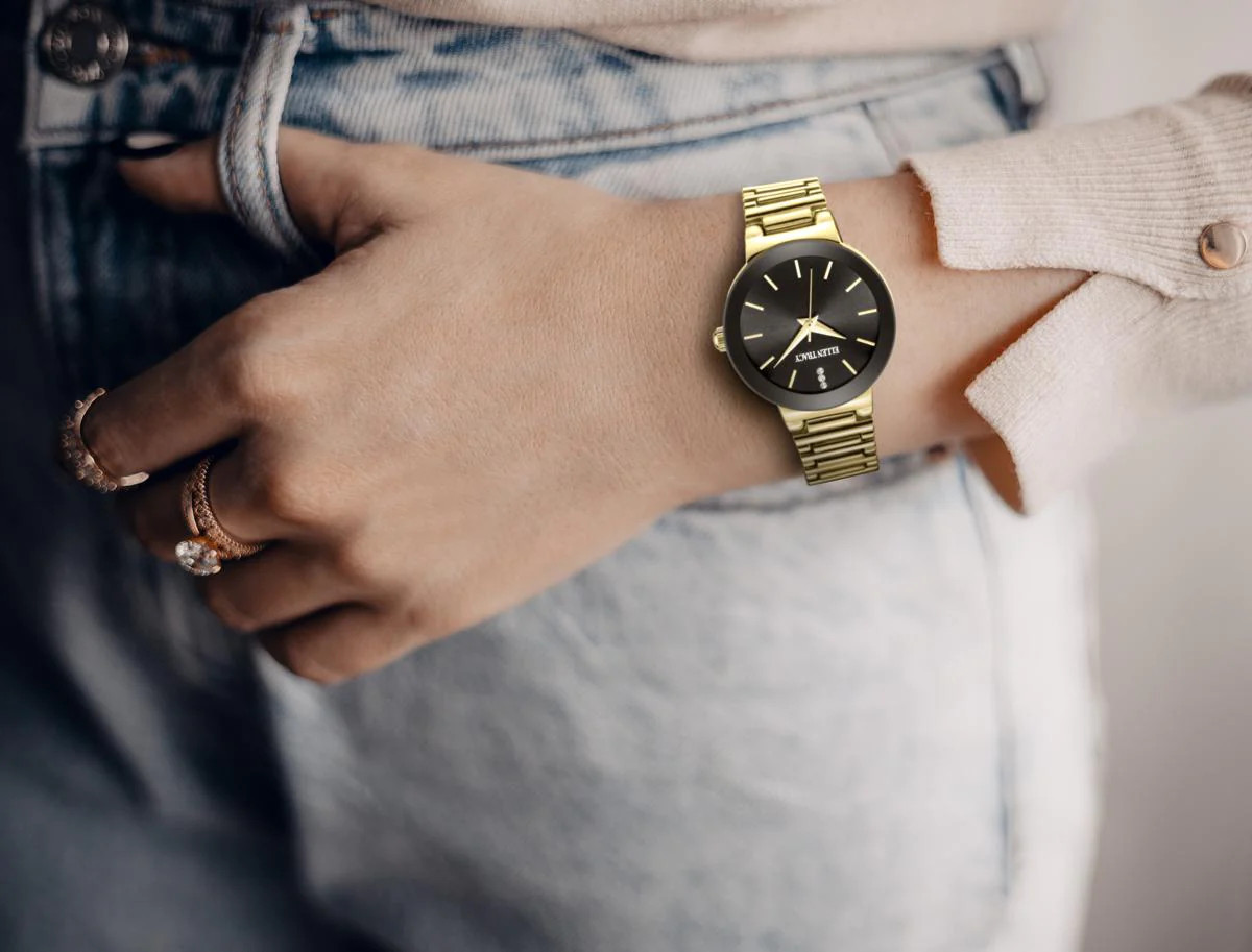 Ellen Tracy Diamond Collection Womens Metal Bracelet Watch | 28 MM