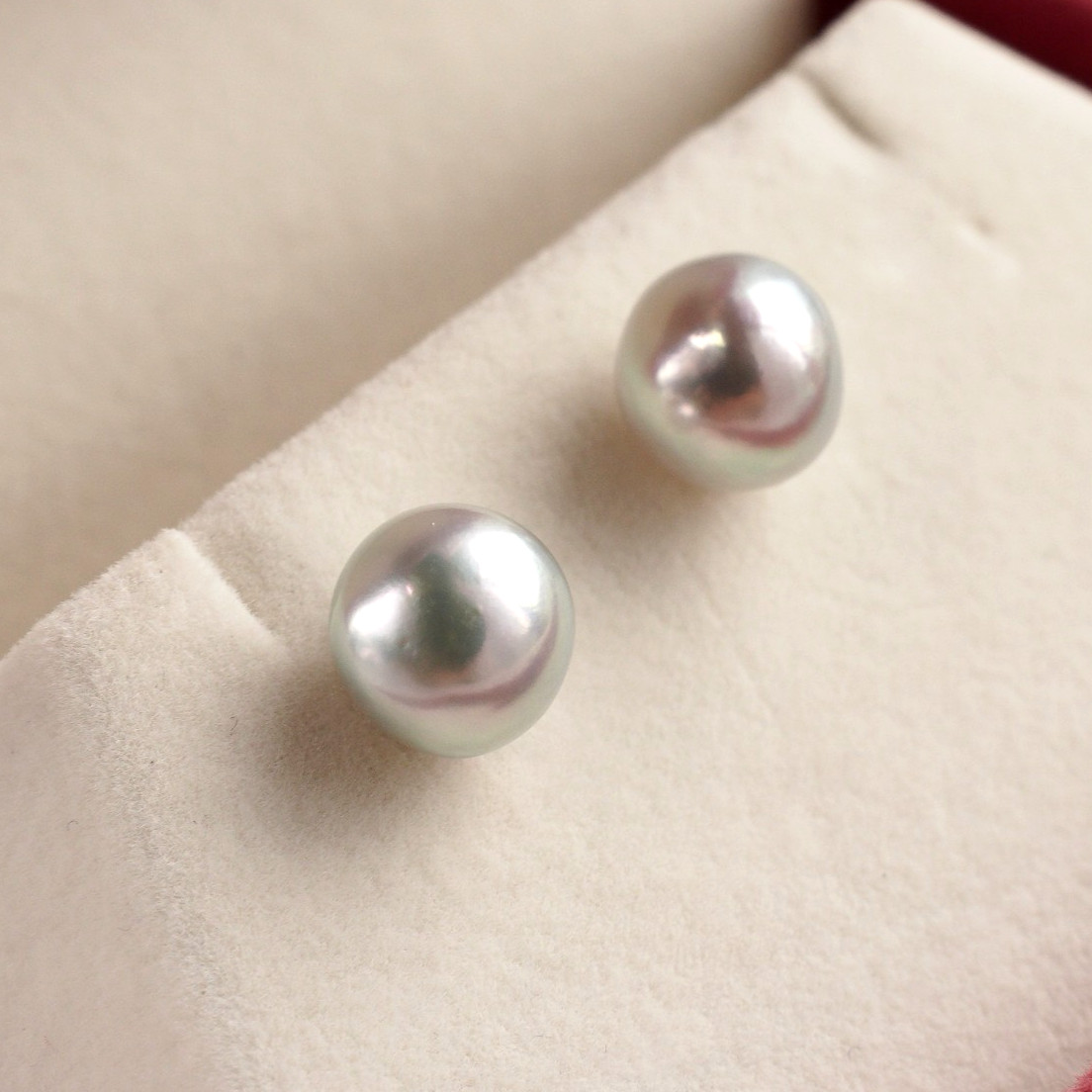 High Luster 7.5mm Silver Japanese Akoya Pearl Stud Earrings 10K Yellow Gold