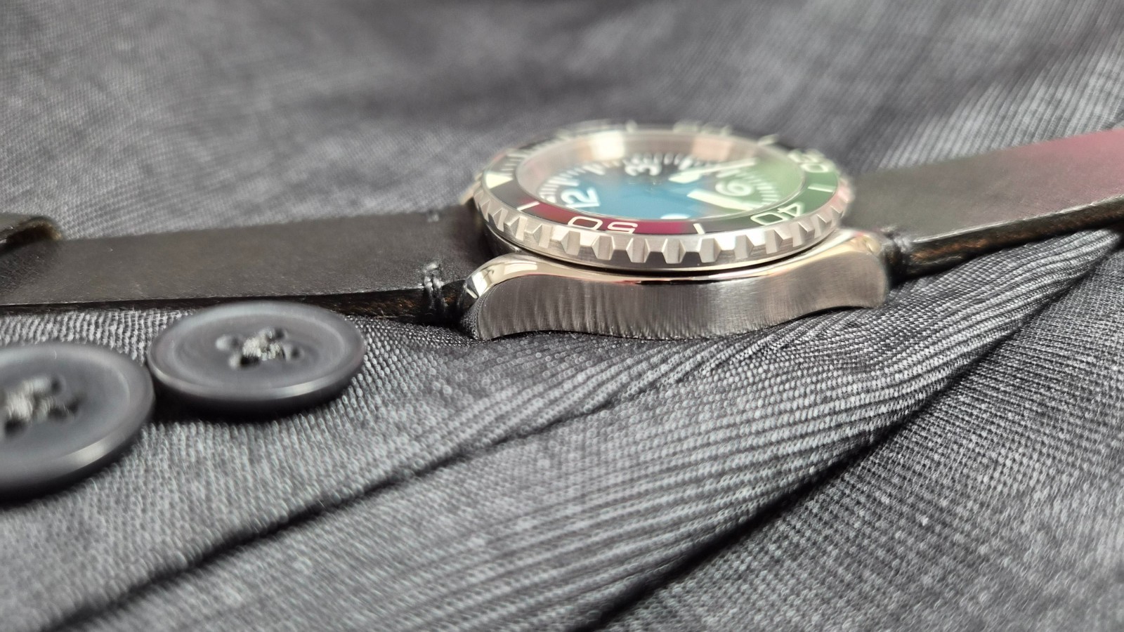 Custom Watch NH35 Movement Homage Timepiece w/ amazing glow-in-the-dark features