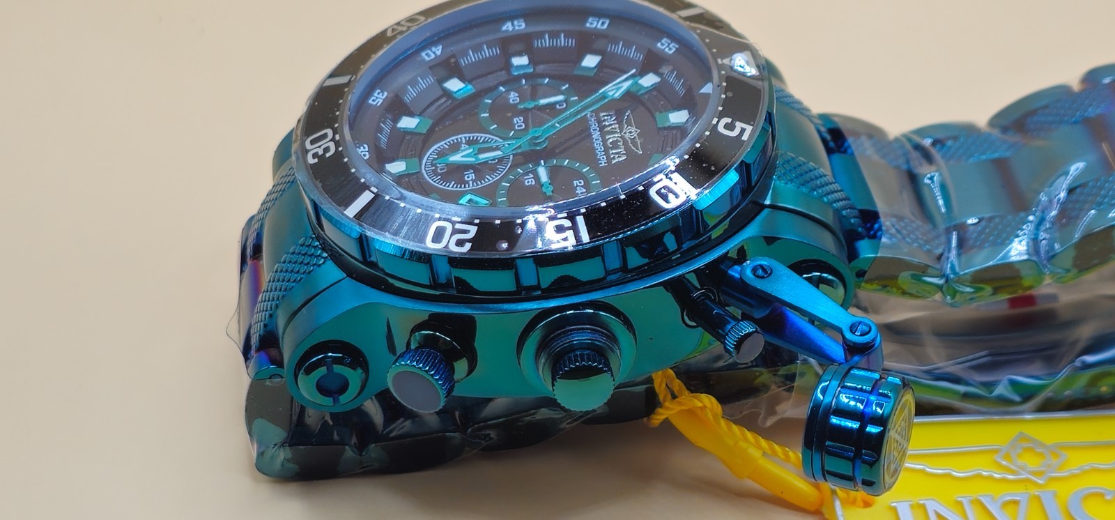 50765 – Invicta Coalition Forces Men 52mm Stainless Steel Green Black dial VD53