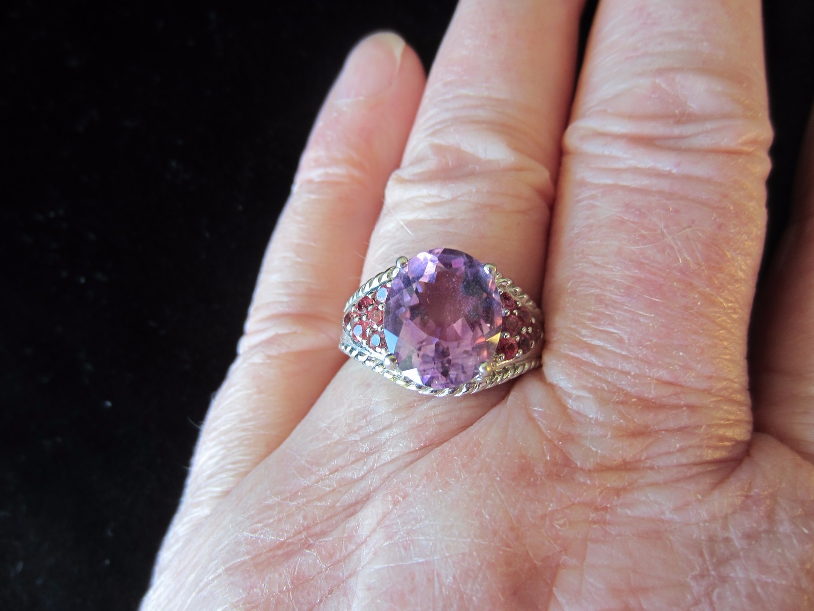 3.75 CTW AMETHYST & RED SAPPHIRE RING ~ SET IN 925 STERLING SILVER ~ SIZE 7