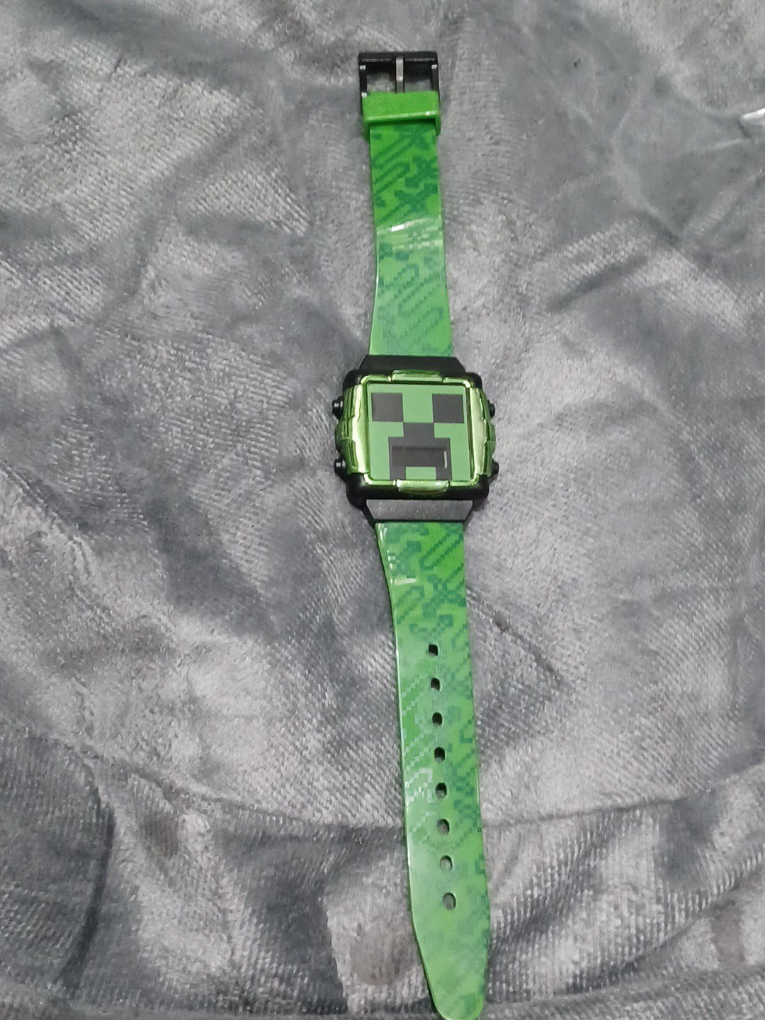 Minecraft Mojang Flashing Creeper Face LCD Digital Wrist Watch Green (WORKS)