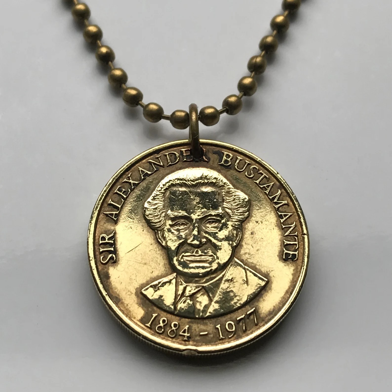 1991 Jamaica Dollar coin pendant crocodile pineapples Kingston Port Royal 002643