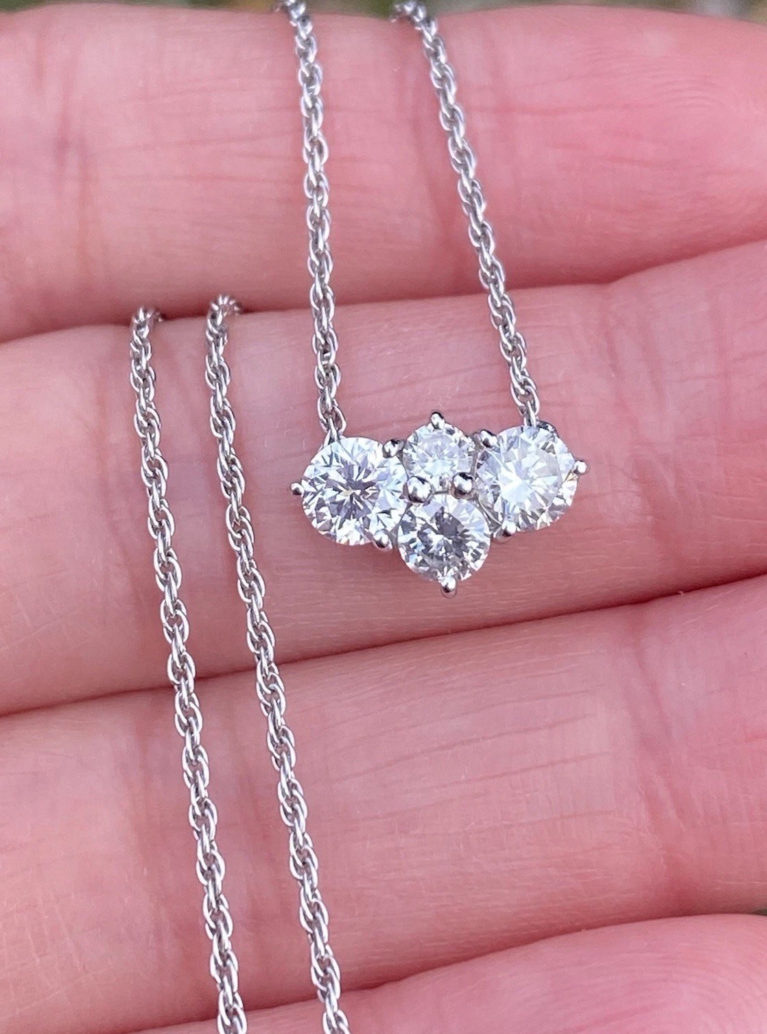 Stunning Platinum 1.00TCW 100% Natural Quality Diamond Pendant Necklace