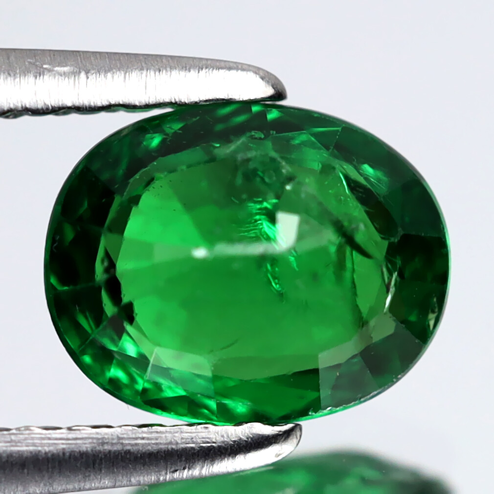 1.08 ct Very good Oval Cut (7 x 6 mm) Tanzania Green Tsavorite Garnet Gemstone