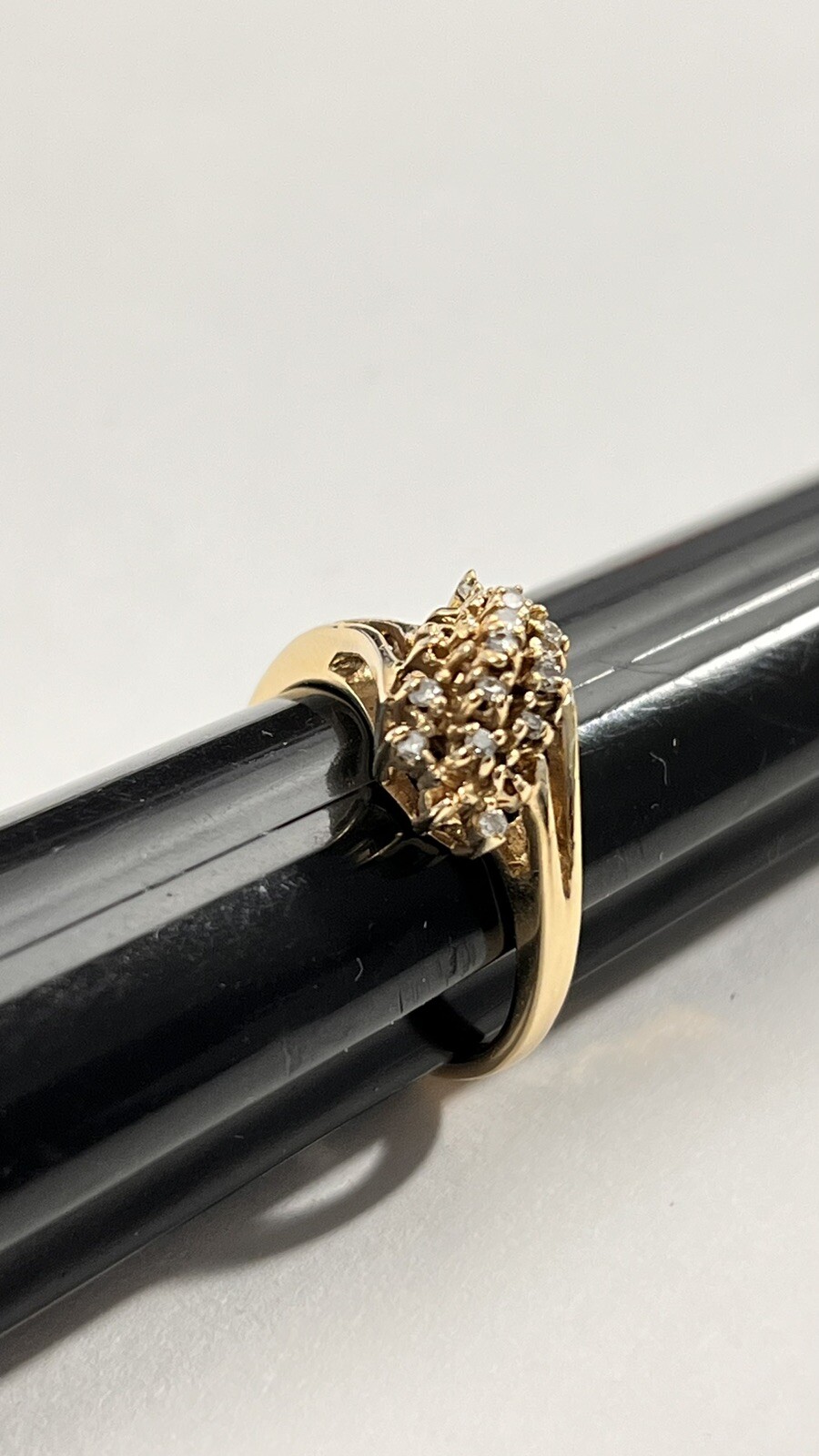 14K Yellow Gold Vintage Diamond Cluster Ring In Size 9. Gram Weight 4.1