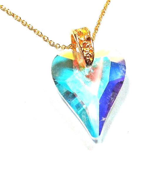 Women’s Clear Crystal Heart Pendant 20″ Gold Tone Chain Necklace – NWOT (#3372)