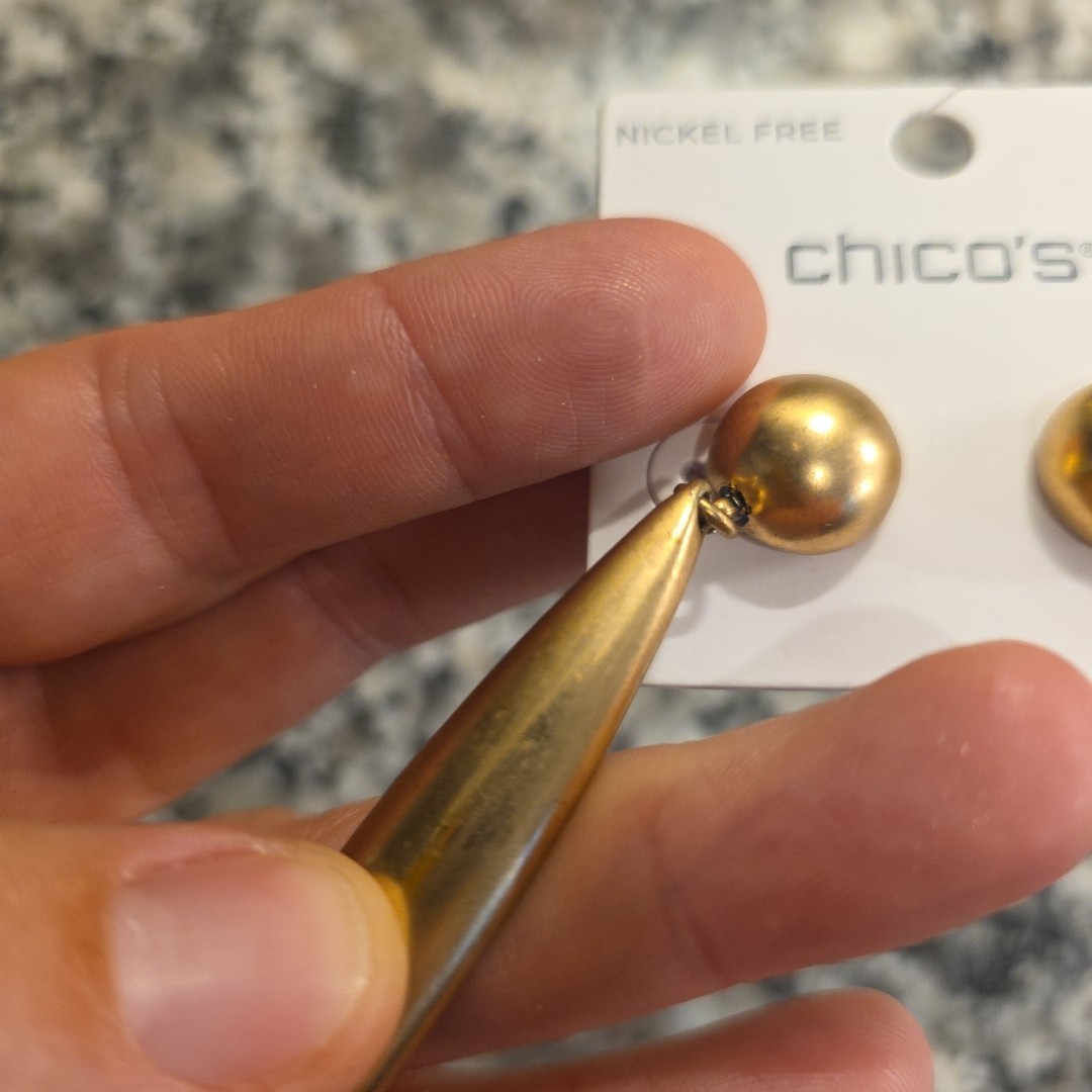 NEW Chico’s Gold Tone Drop Earrings