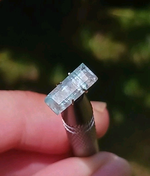 2.4ct Bicolor Neon Blue & Pink Catseye Paraiba Tourmaline Baguette – Mozambique