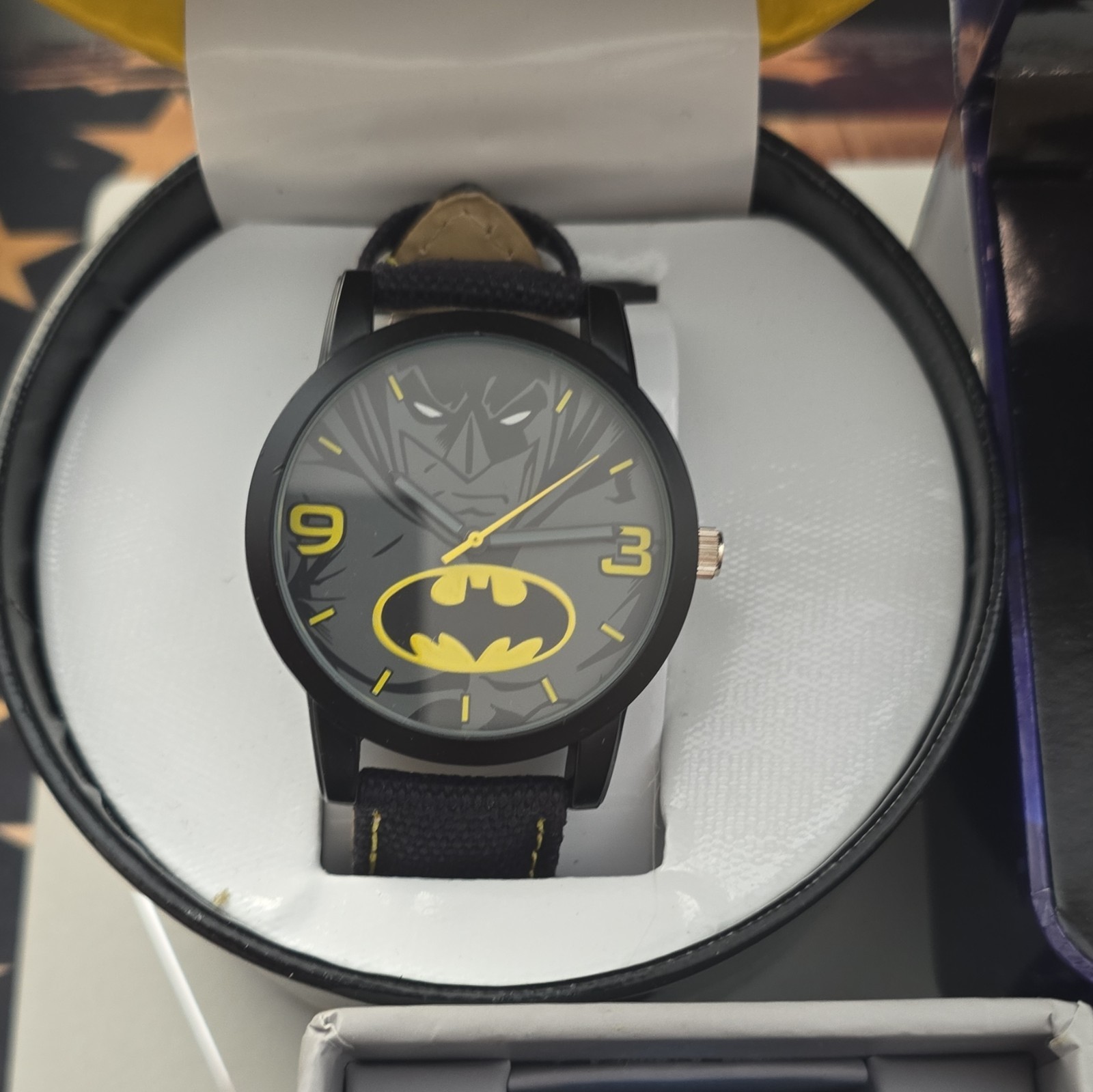 Marvel Superhero Lot of 7 Quartz Analog Wristwatches Silicone Bands w/ Box
