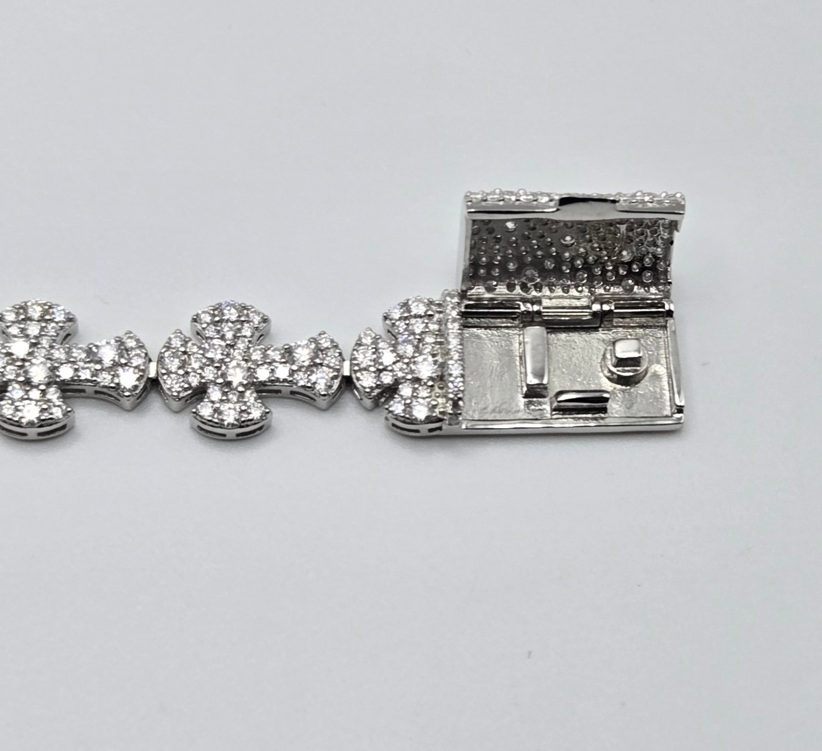 NEW 925 Sterling Silver MOISSANITE Jesus Face & Cross Bracelet, 9in Icey