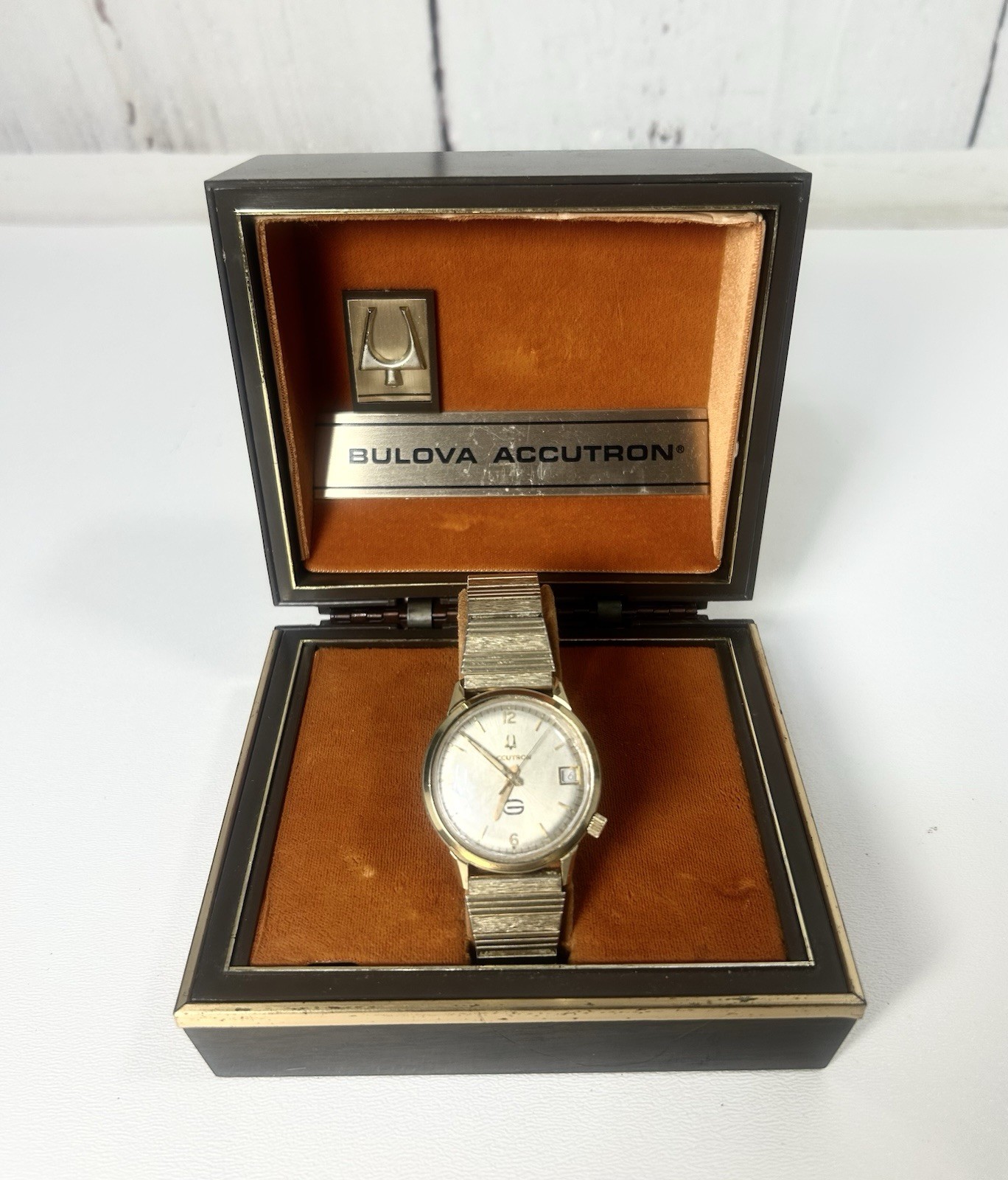 1978 VTG BULOVA ACCUTRON GENERAL TIRE 25 YEAR SERVICE AWARD WATCH 10K GOLD FILLD