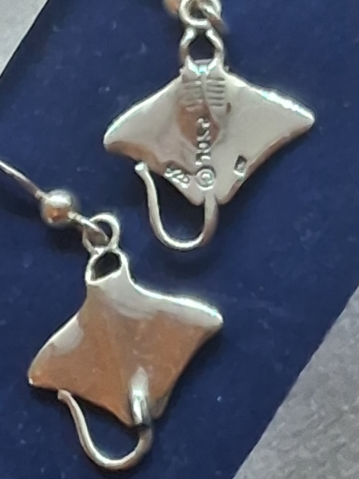 NEW PSCL Peter Stone 925 Sterling Silver Manta Ray Earrings 5g Pierced Dangle