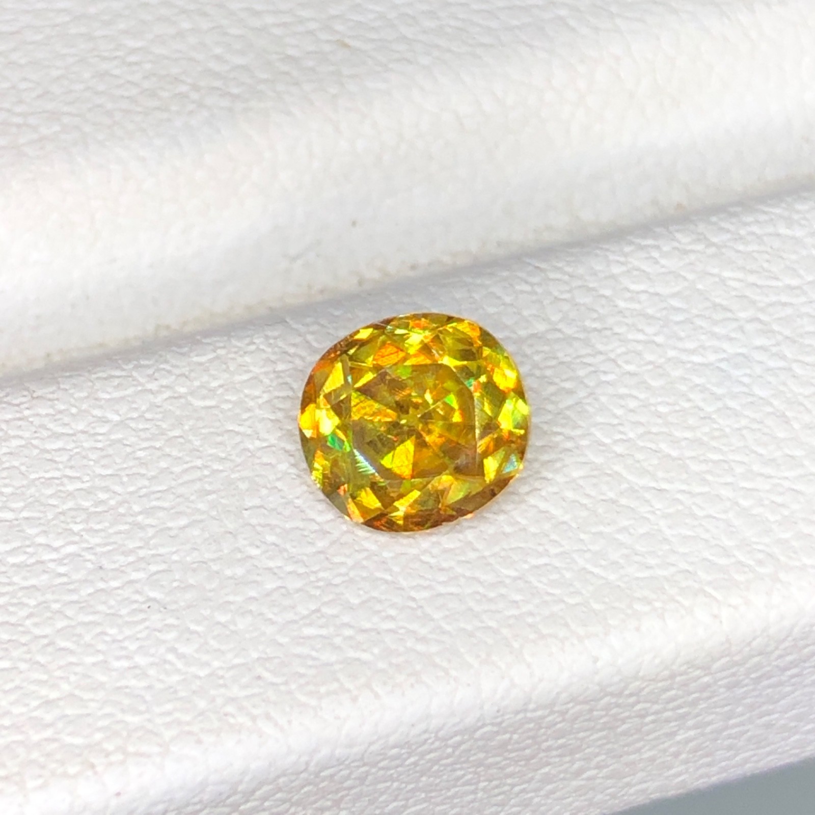 Natural 0.96 CT Full Fire Sphene Rare Titanite Gemstone oval Cut Intense Fire